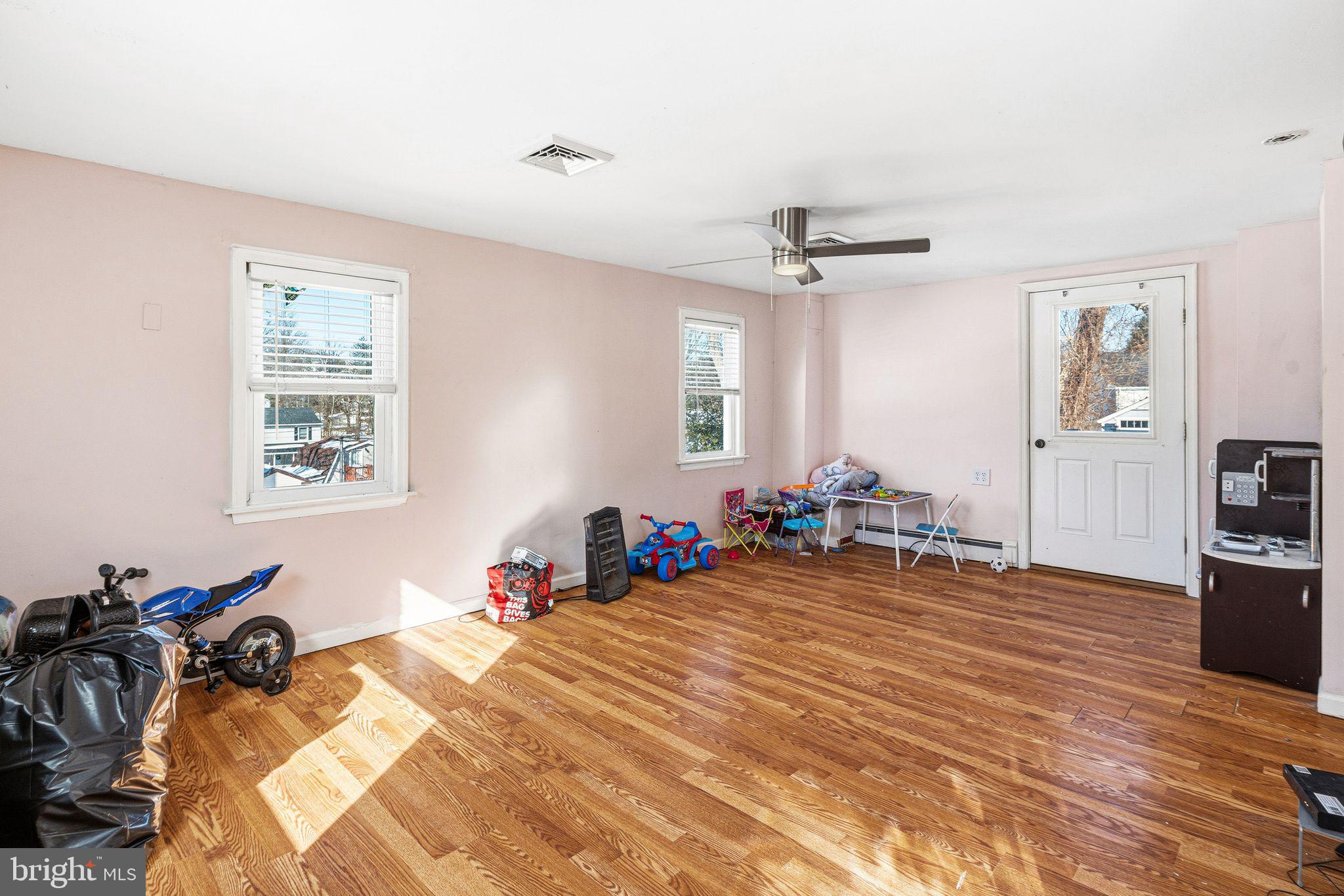 TREVOSE HGTS - Residential