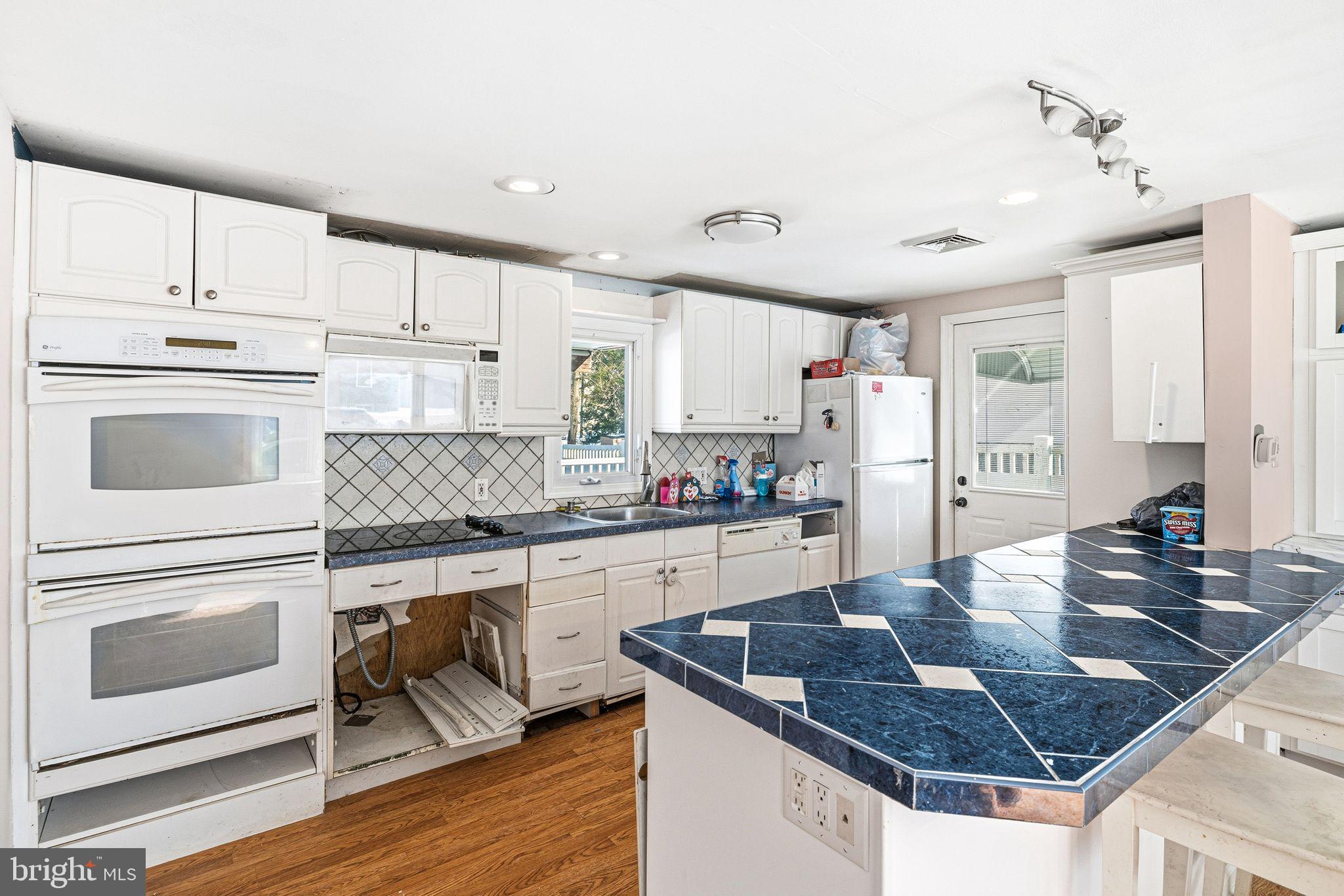 TREVOSE HGTS - Residential