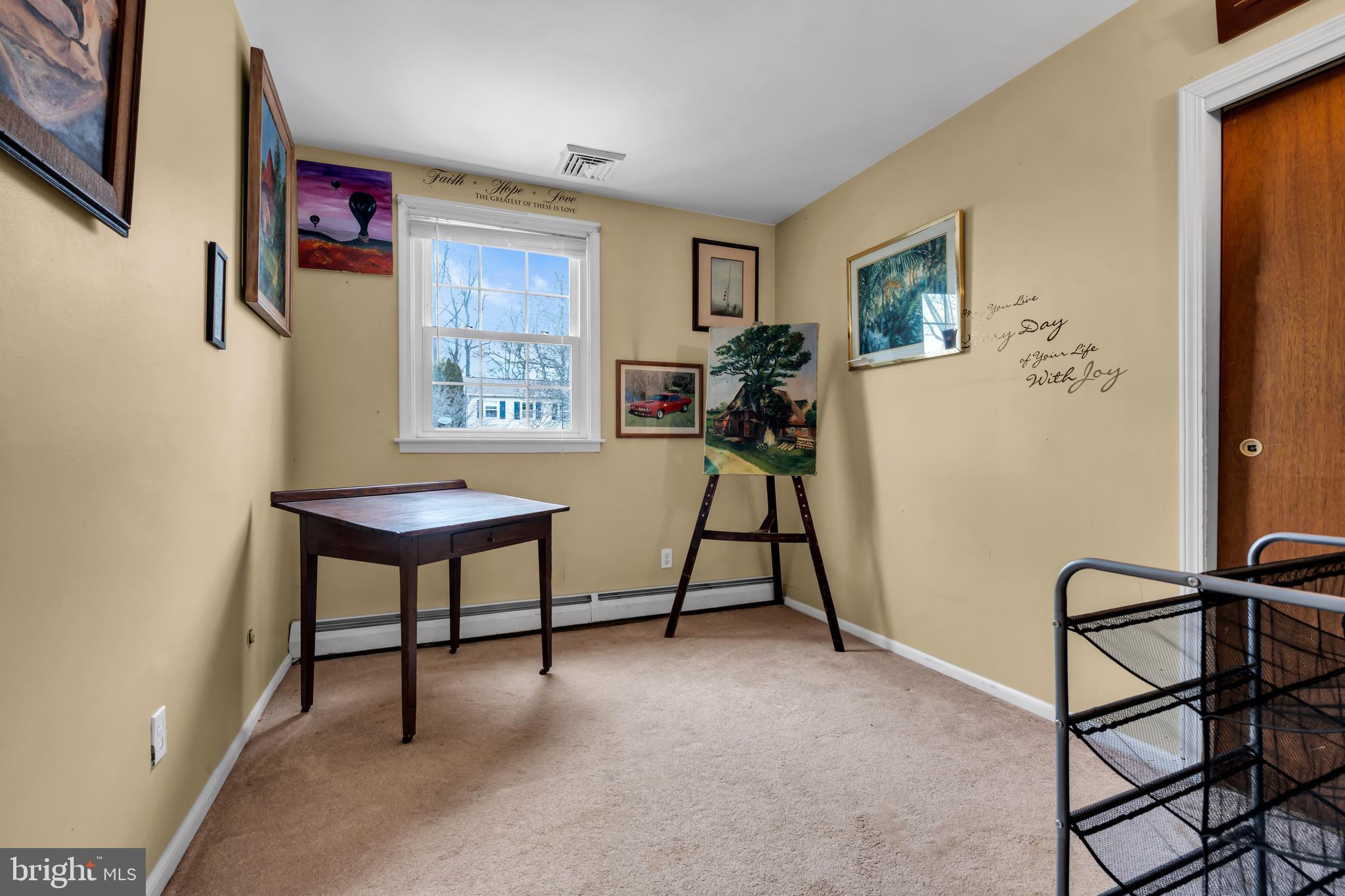 HIDDEN VALLEY - Residential