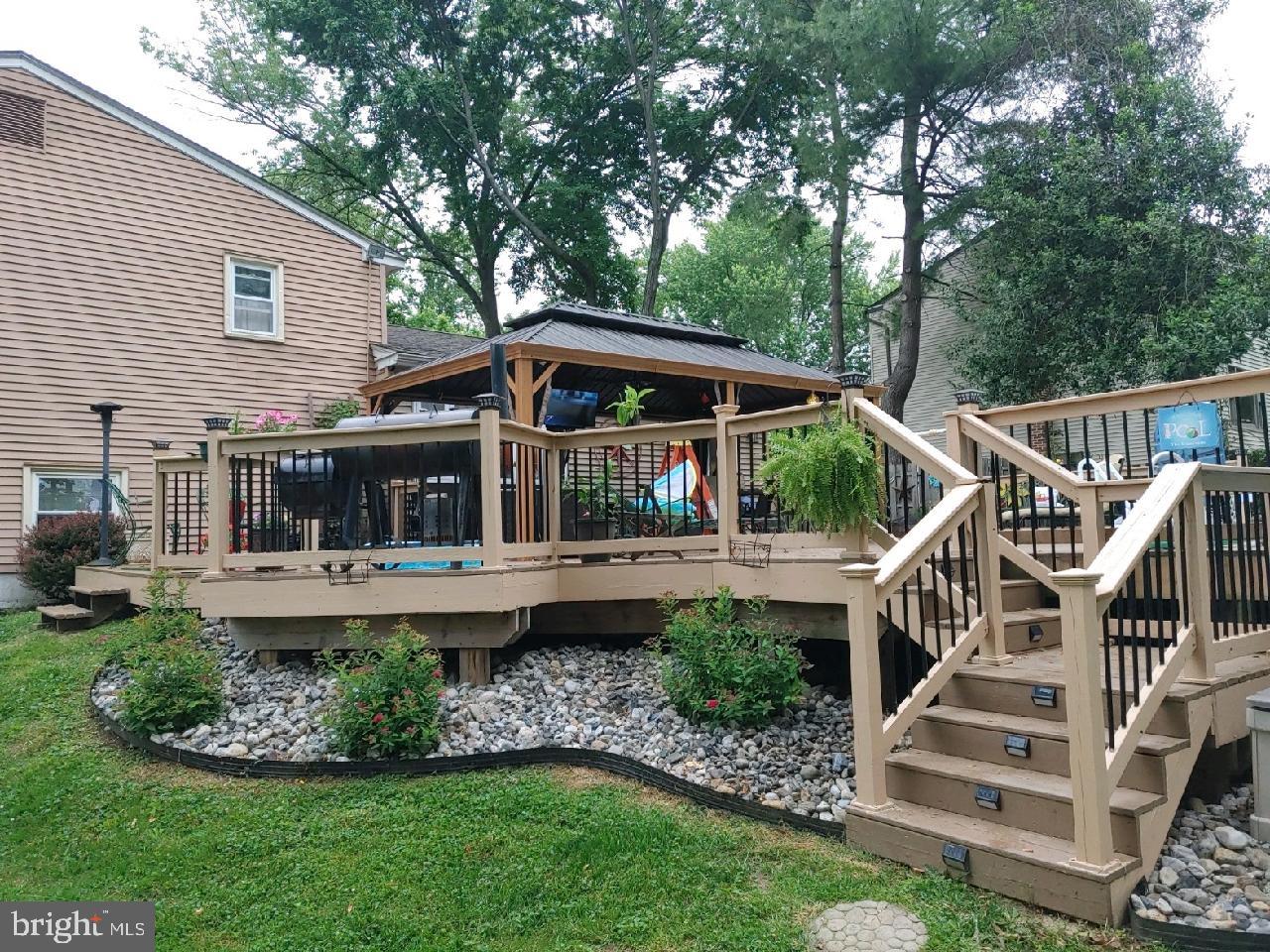 HIDDEN VALLEY - Residential