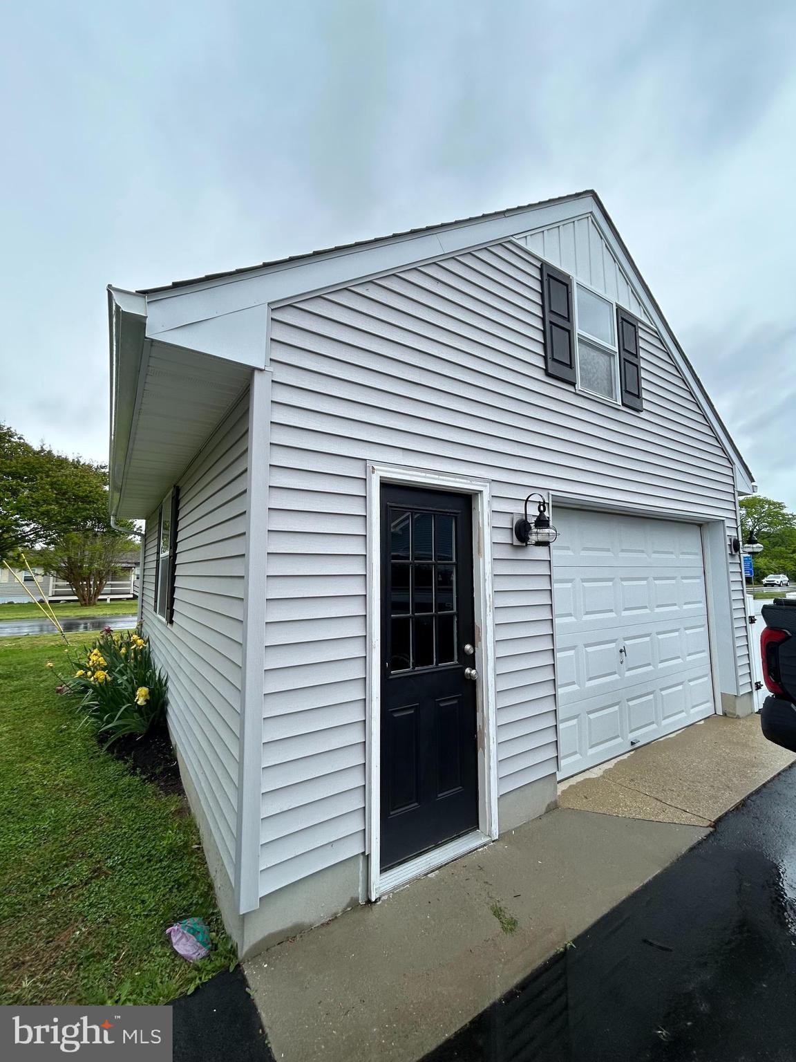 745 HICKMAN DRIVE