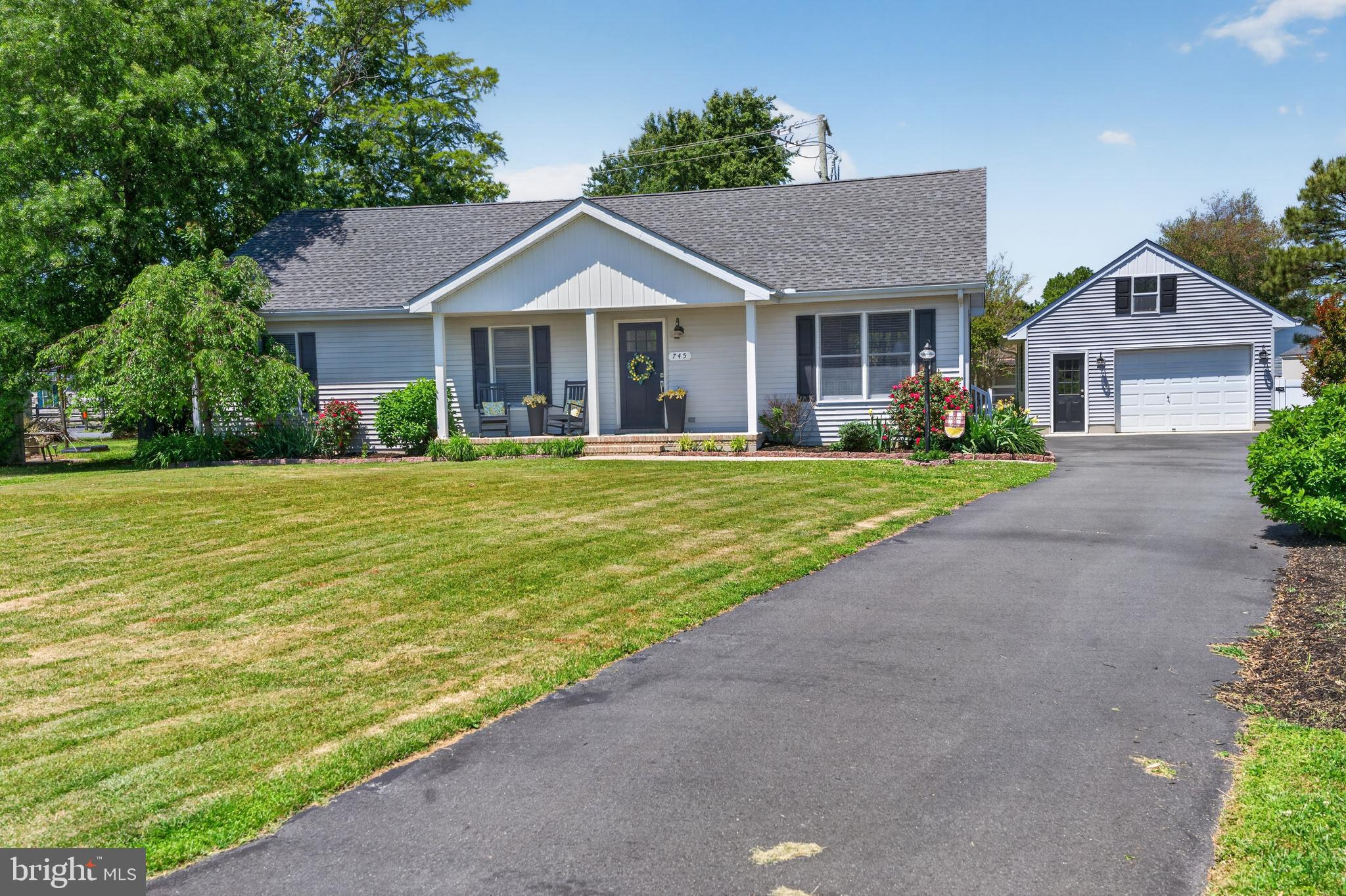 745 HICKMAN DRIVE
