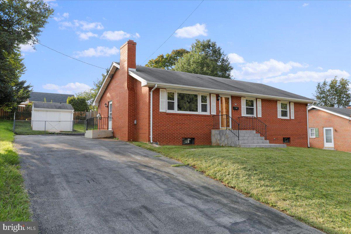 BLUE RIDGE HEIGHTS - Residential