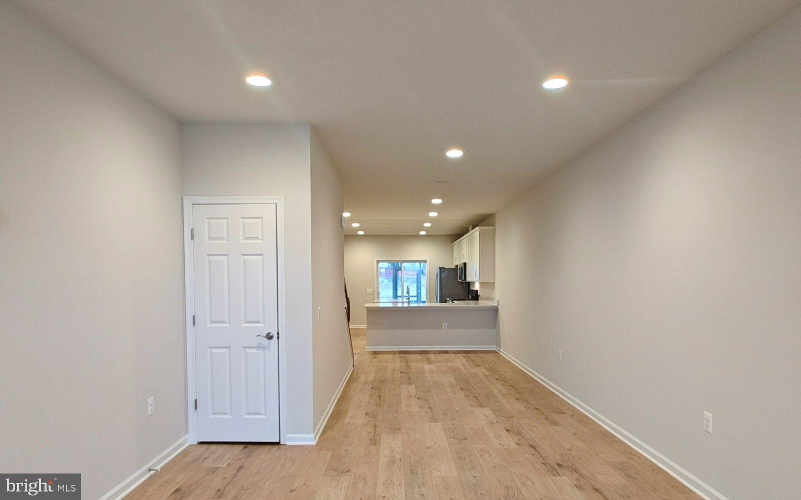 HIATT POINTE AT SNOWDEN BRIDGE - Residential