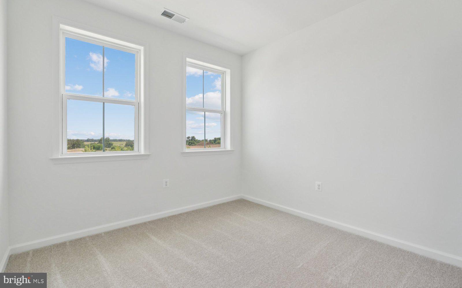 HIATT POINTE AT SNOWDEN BRIDGE - Residential