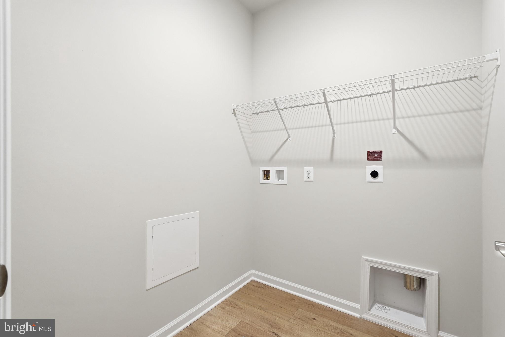 HIATT POINTE AT SNOWDEN BRIDGE - Residential