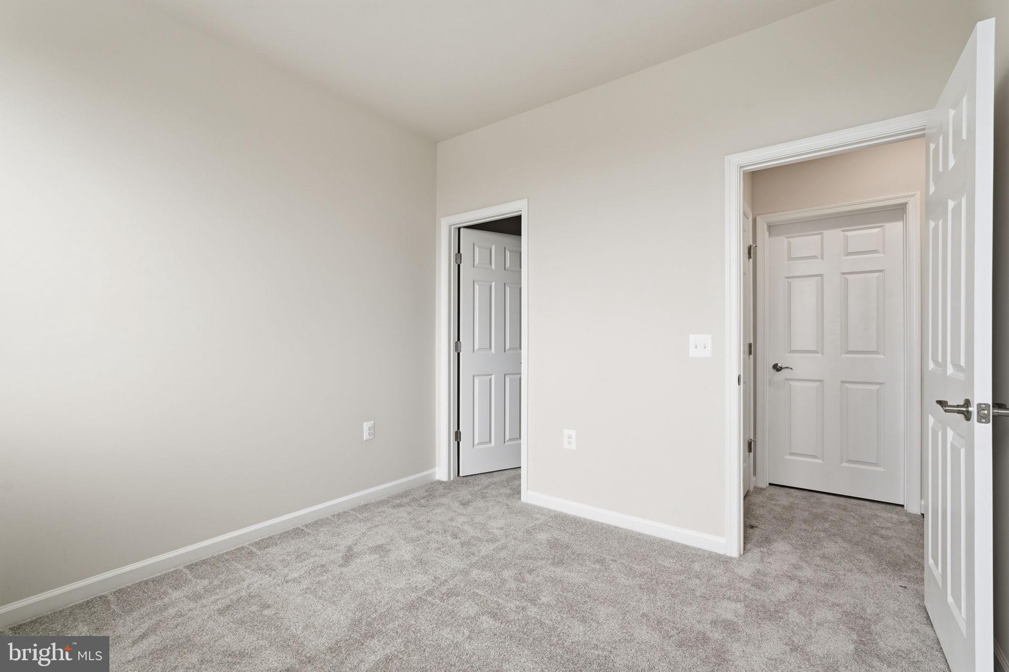 HIATT POINTE AT SNOWDEN BRIDGE - Residential