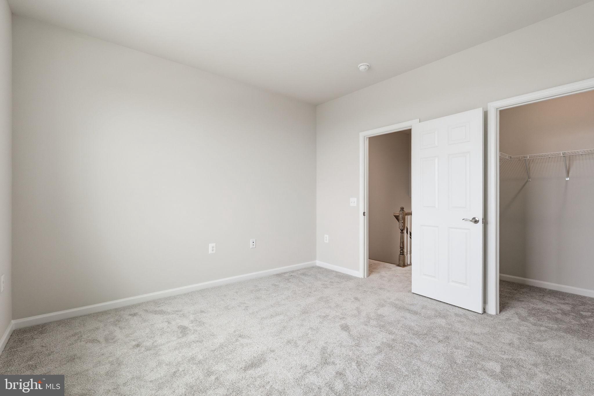 HIATT POINTE AT SNOWDEN BRIDGE - Residential