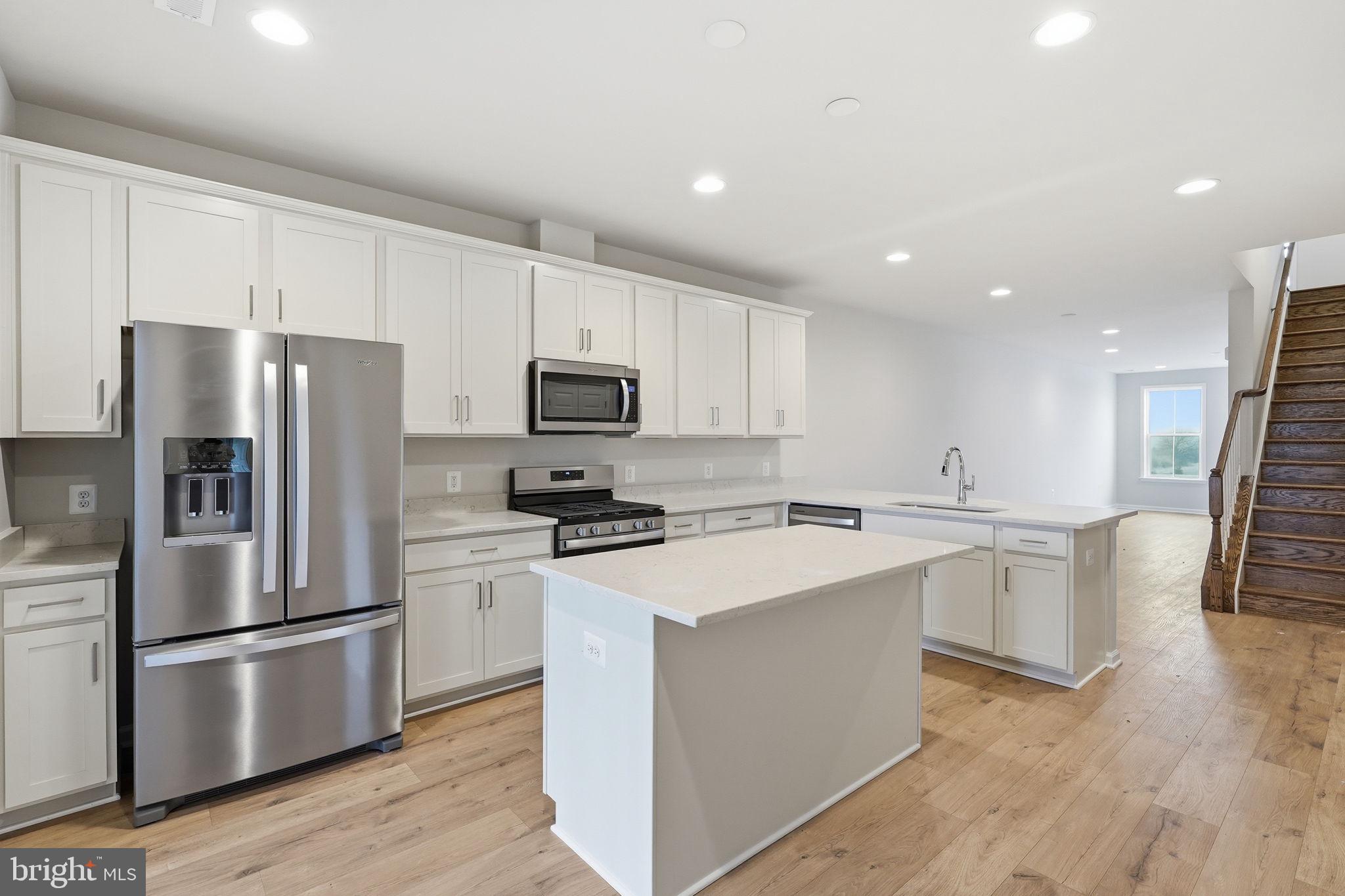 HIATT POINTE AT SNOWDEN BRIDGE - Residential