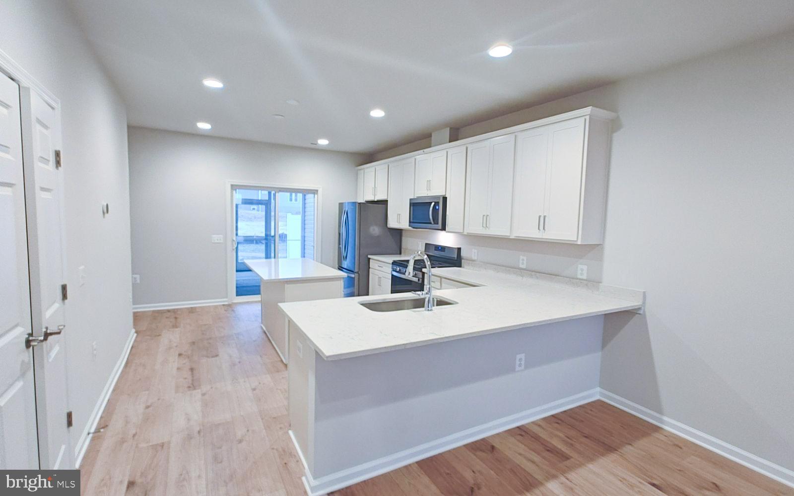 HIATT POINTE AT SNOWDEN BRIDGE - Residential