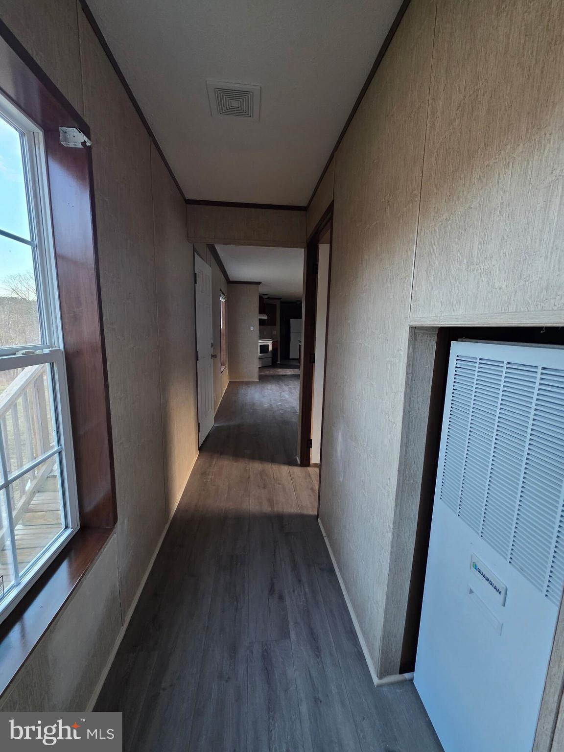 MORELAND TRAILER - Residential