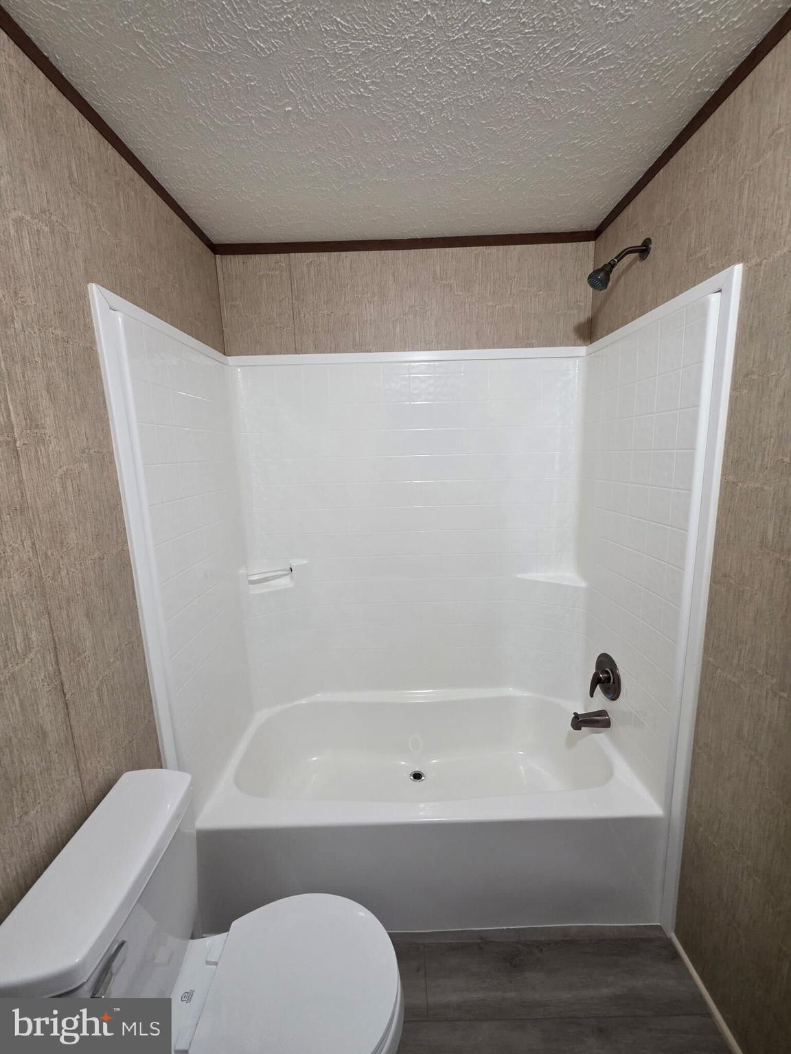 MORELAND TRAILER - Residential