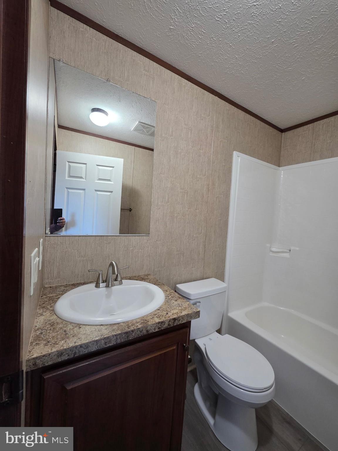 MORELAND TRAILER - Residential