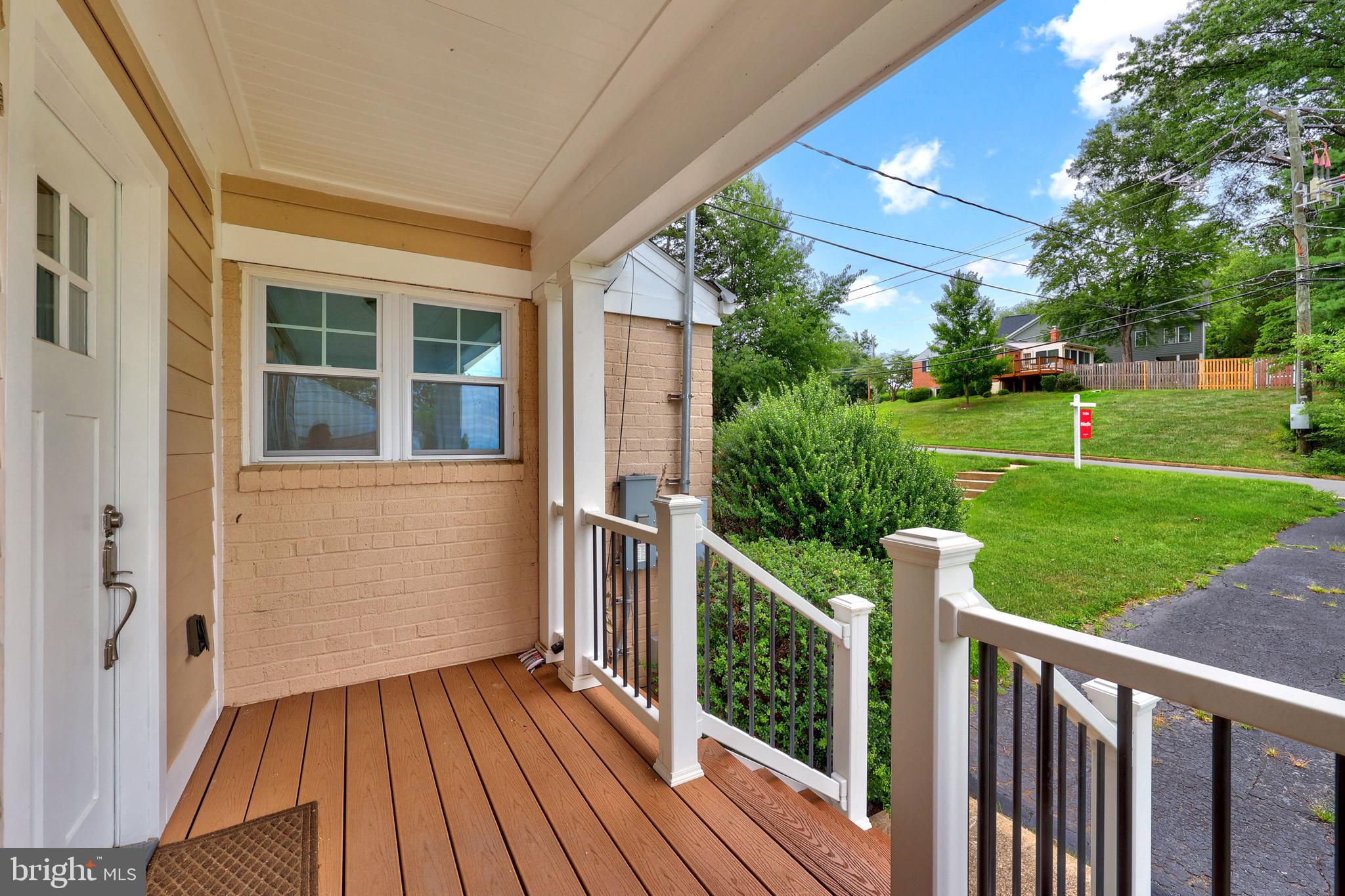 2722 WOODLEY PLACE