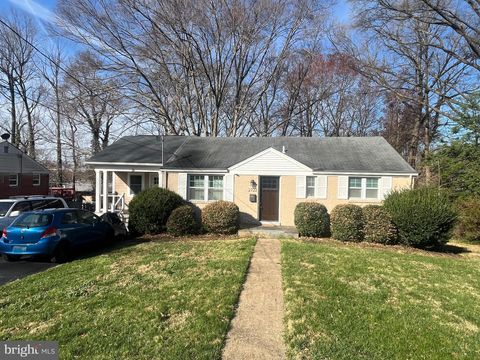 2722 WOODLEY PLACE FALLS CHURCH VA 22046