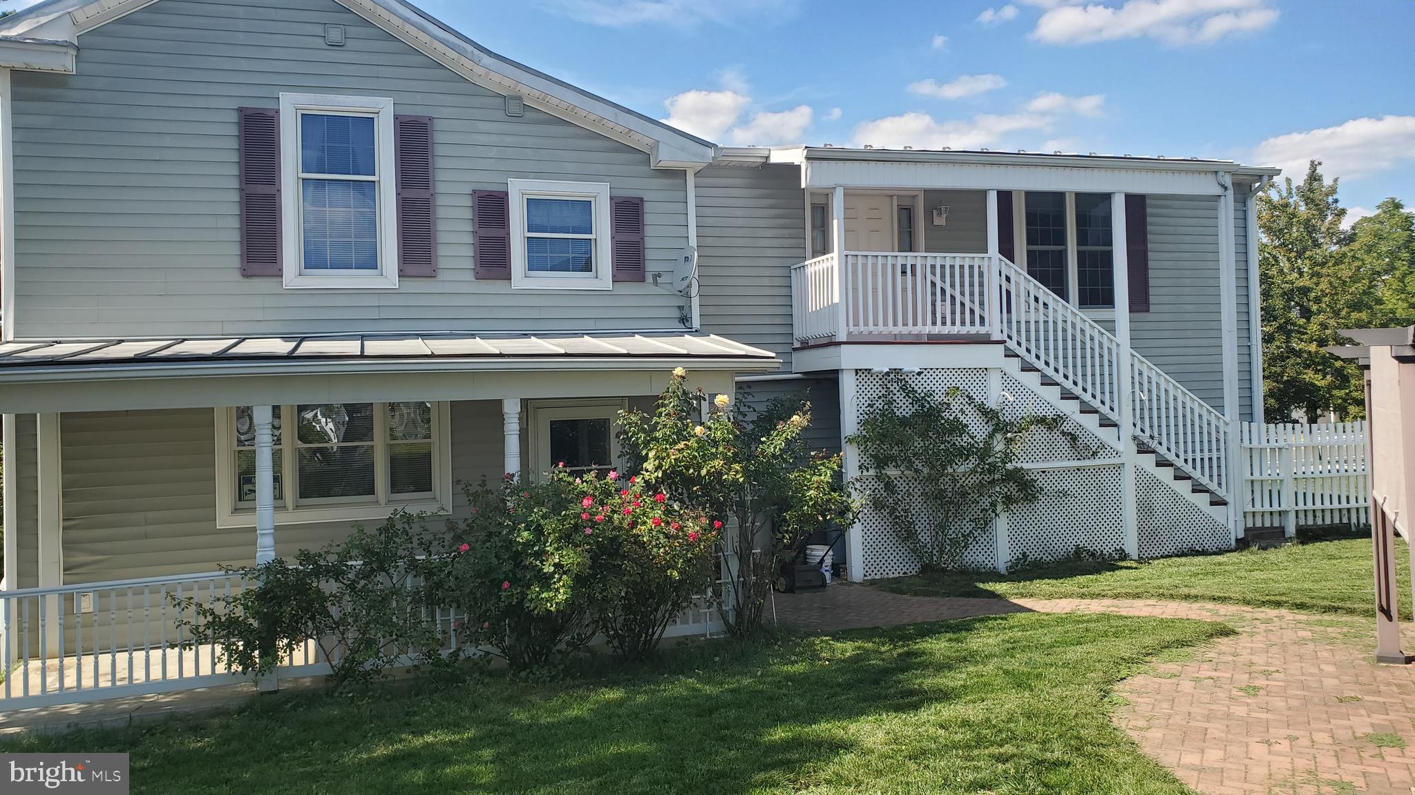 MIDDLETOWN - Commercial Sale