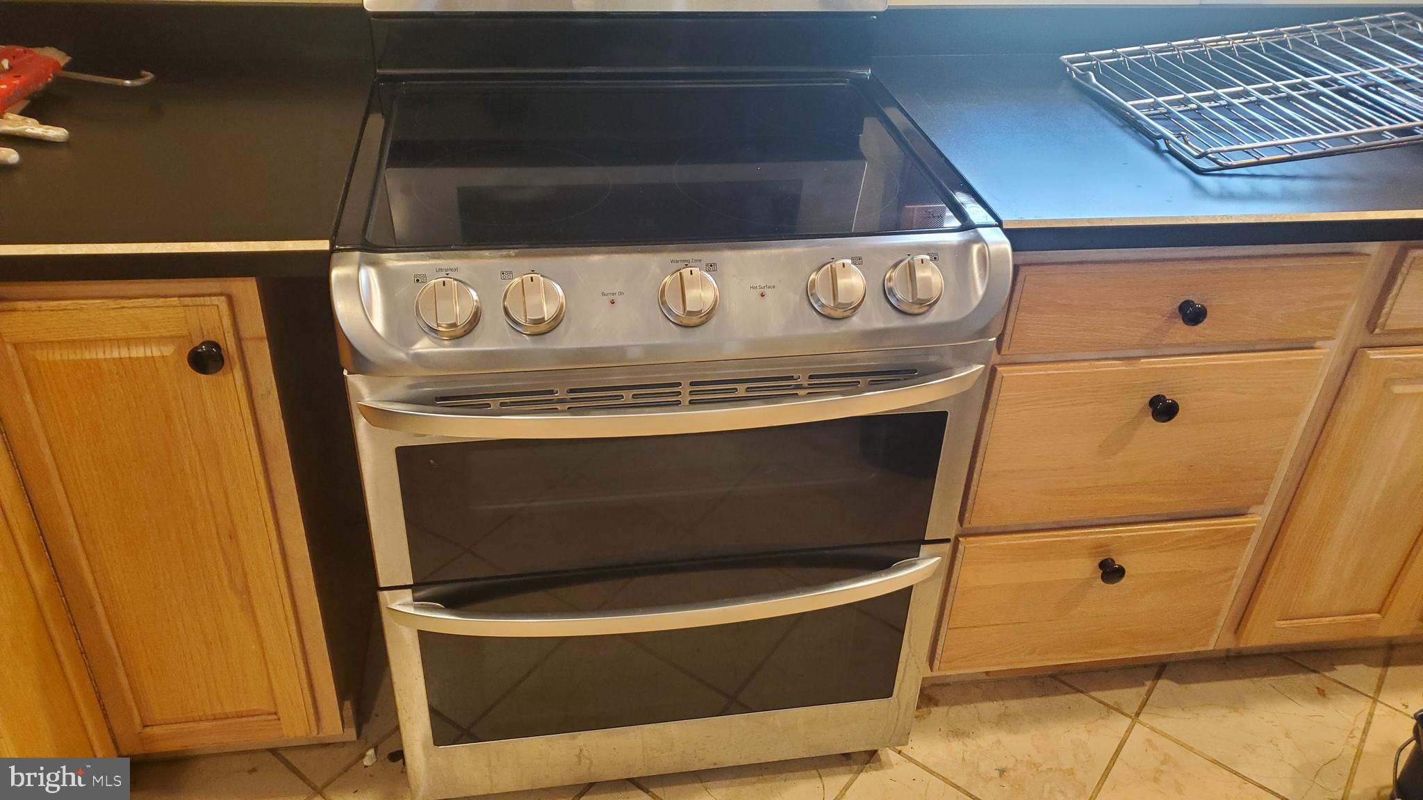 MIDDLETOWN - Commercial Sale