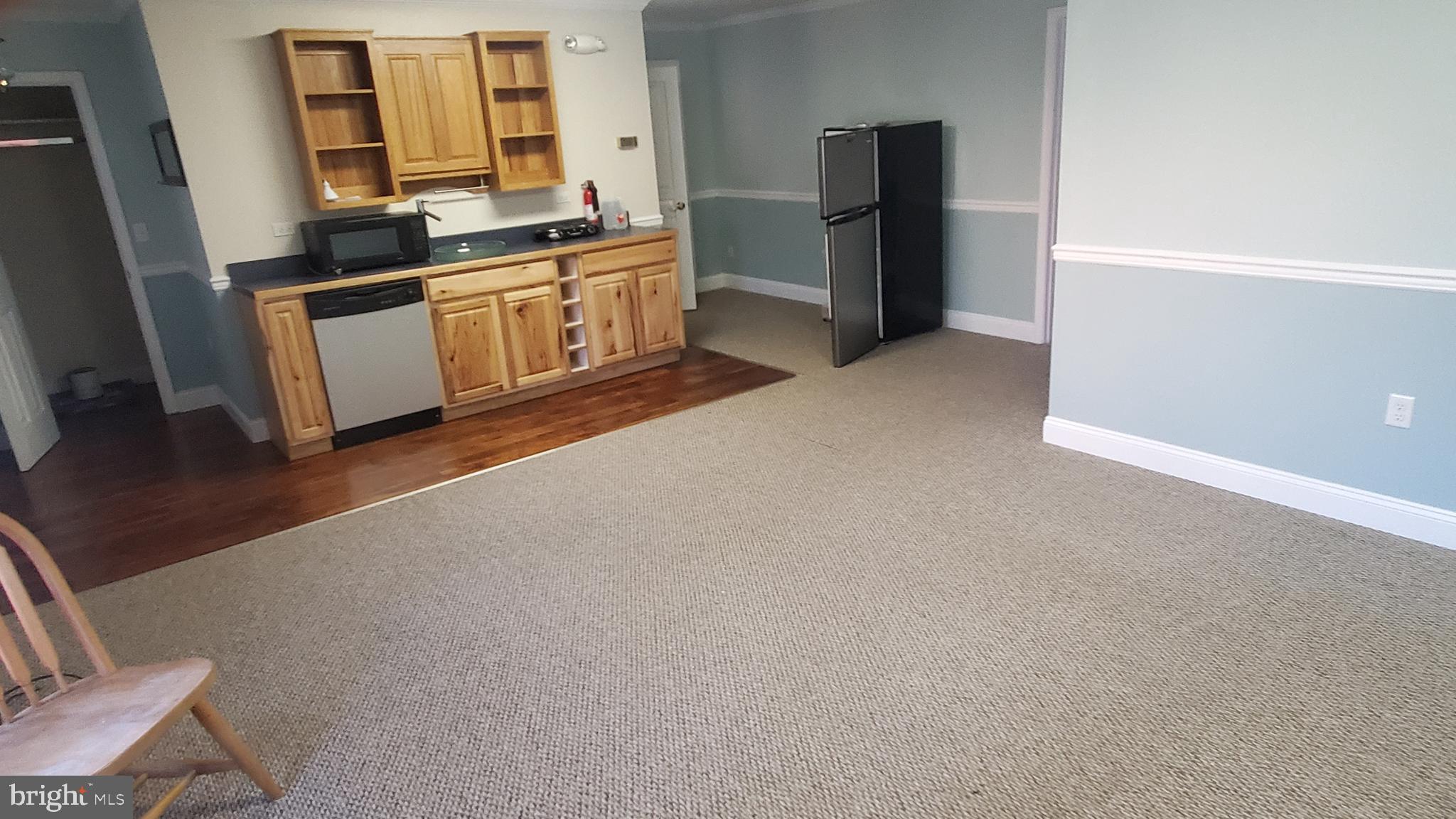 MIDDLETOWN - Commercial Sale