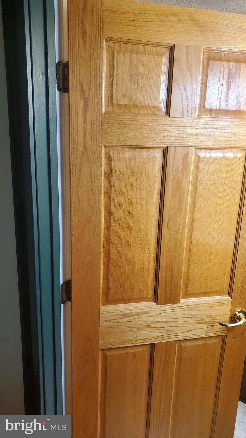 MIDDLETOWN - Commercial Sale