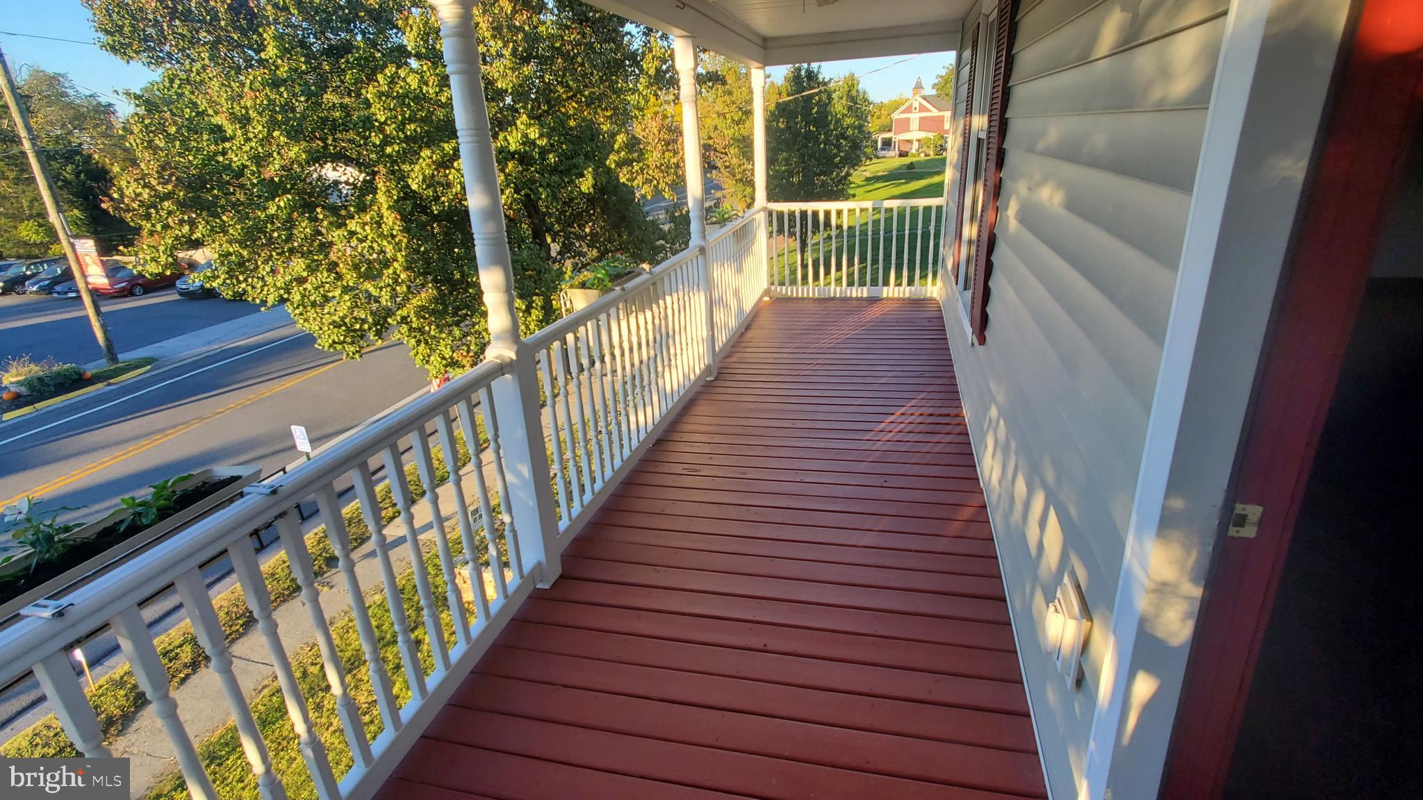 MIDDLETOWN - Commercial Sale