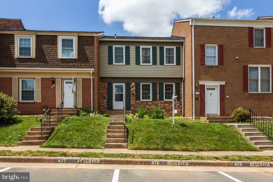 GREAT LOCATION BEAUTIFUL UNIT WELL MAINTAIN, 3 LEVELS, 3BEDROOMS, 2 FULL BATH AND 1 HALF. BASEMENT HAS A GREAT SPACE FOR PLAYROOM OR A 4TH BEDROOM IF NEED IT WITH REQUIRED PERMITS. GREAT COMMUNITY THAT HAS A LOT TO OFFER ACCESS TO PUBLIC TRANSPORTATION AND WALKING TRAILS AS THE WOD TRAIL, CLOSE TO SHOPPING CENTERS AND JUST 5MINUTES TO THE DULLES AIRPORT. LOST OF UPDATES, ROOF, CARPET, WINDOWS.