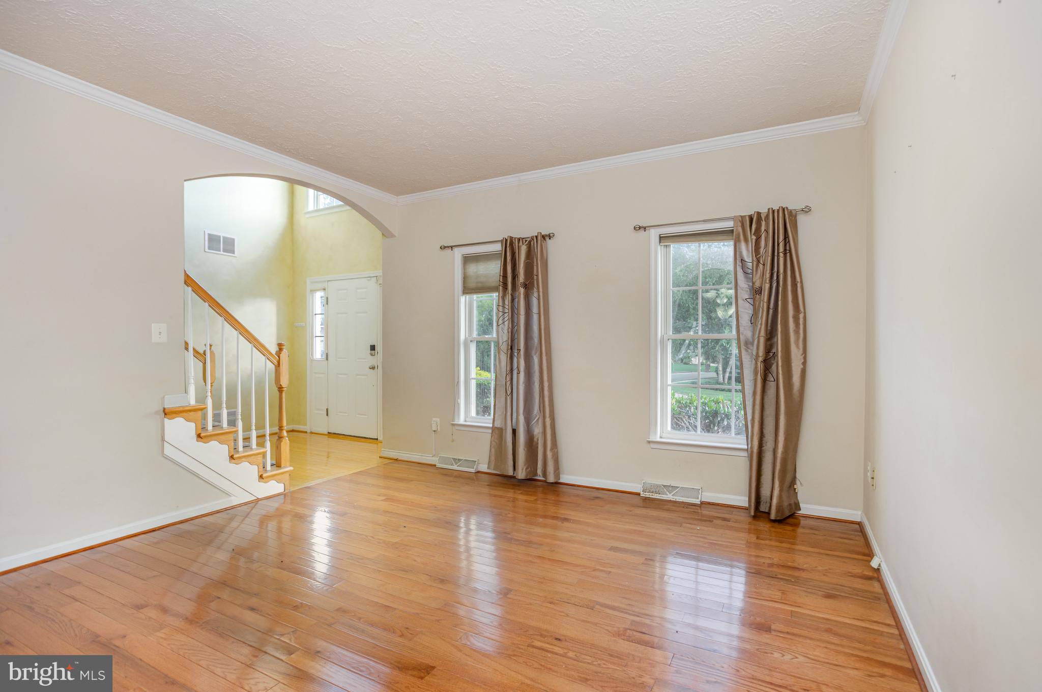 PELHAMWOOD - Residential Lease