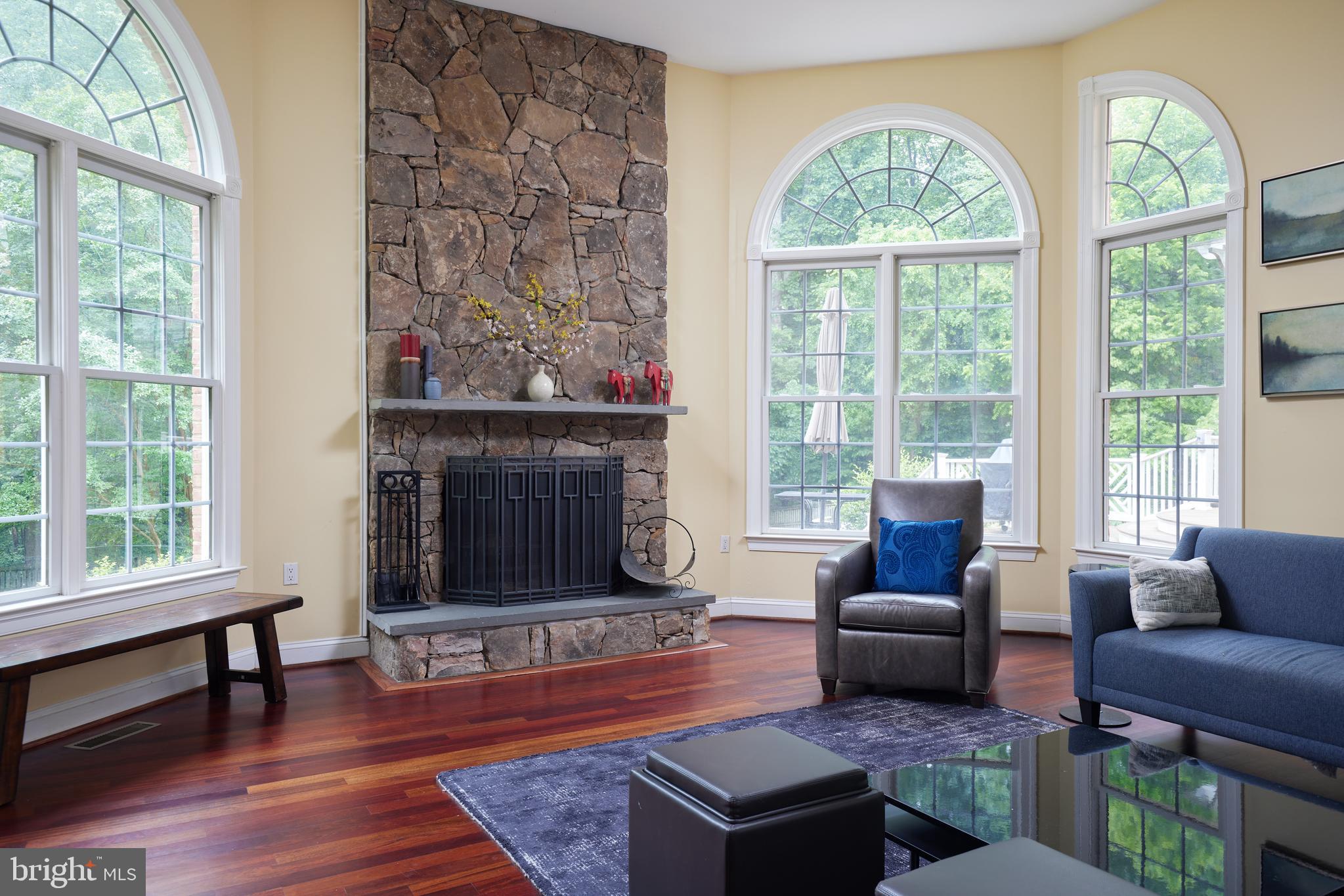 DARNESTOWN OUTSIDE - Residential