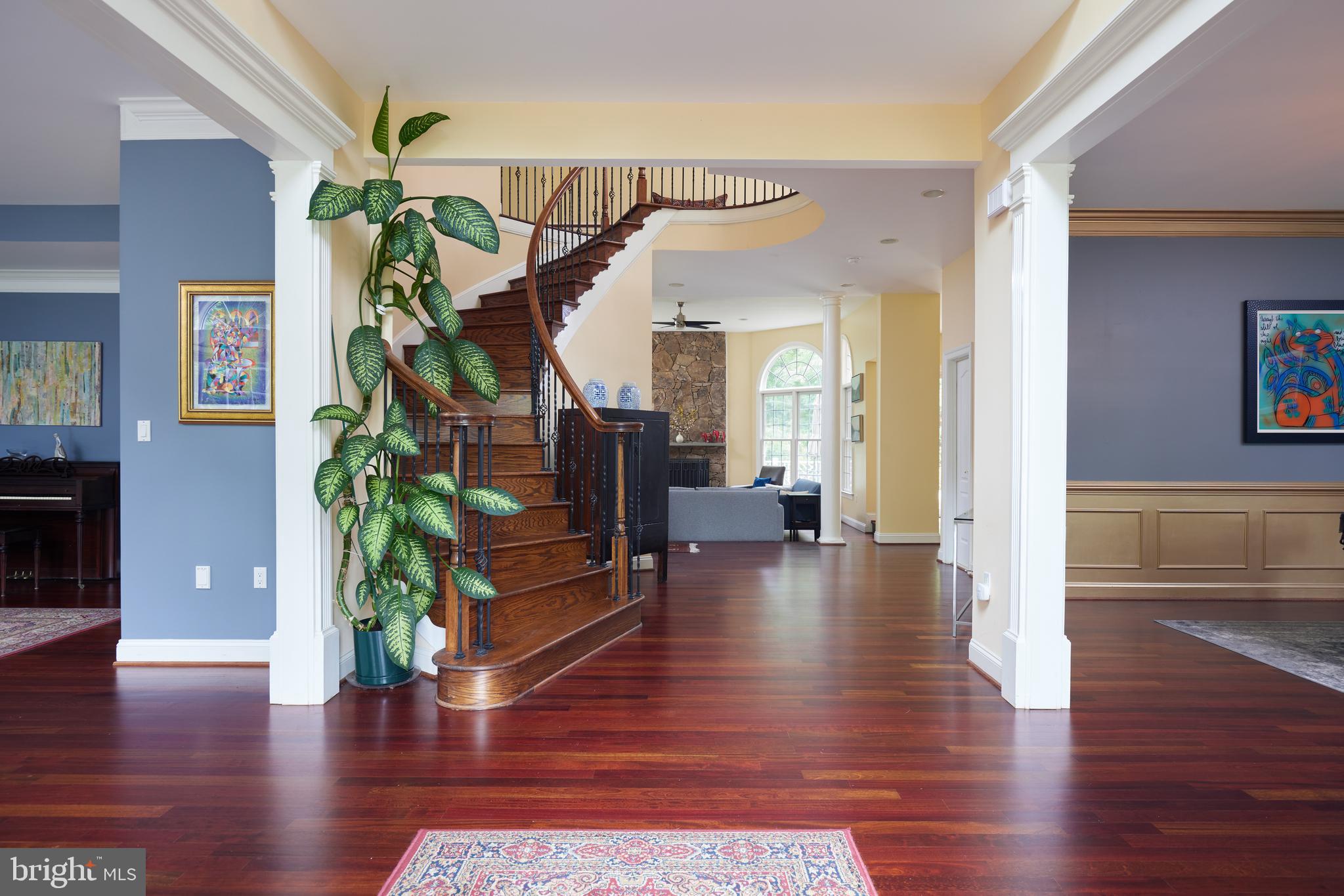 DARNESTOWN OUTSIDE - Residential