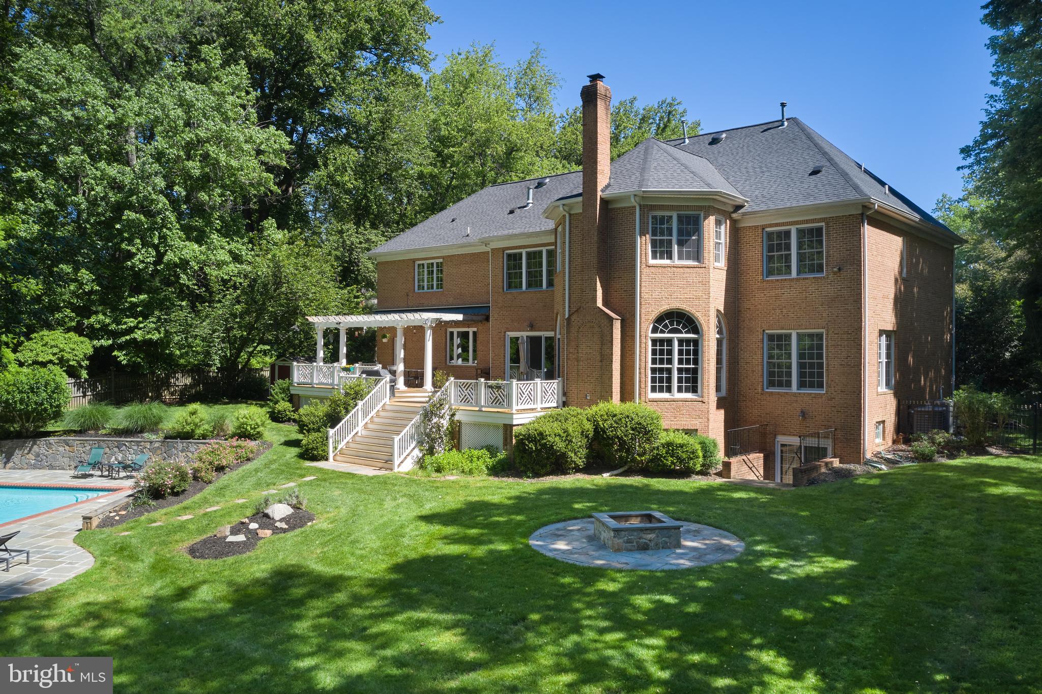 DARNESTOWN OUTSIDE - Residential