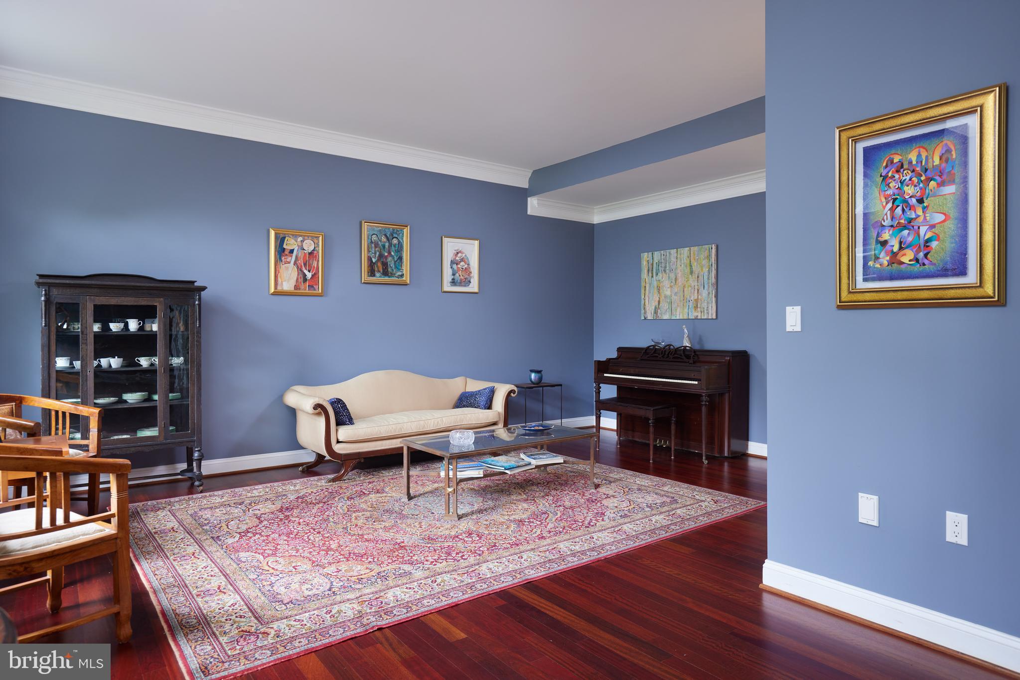 DARNESTOWN OUTSIDE - Residential