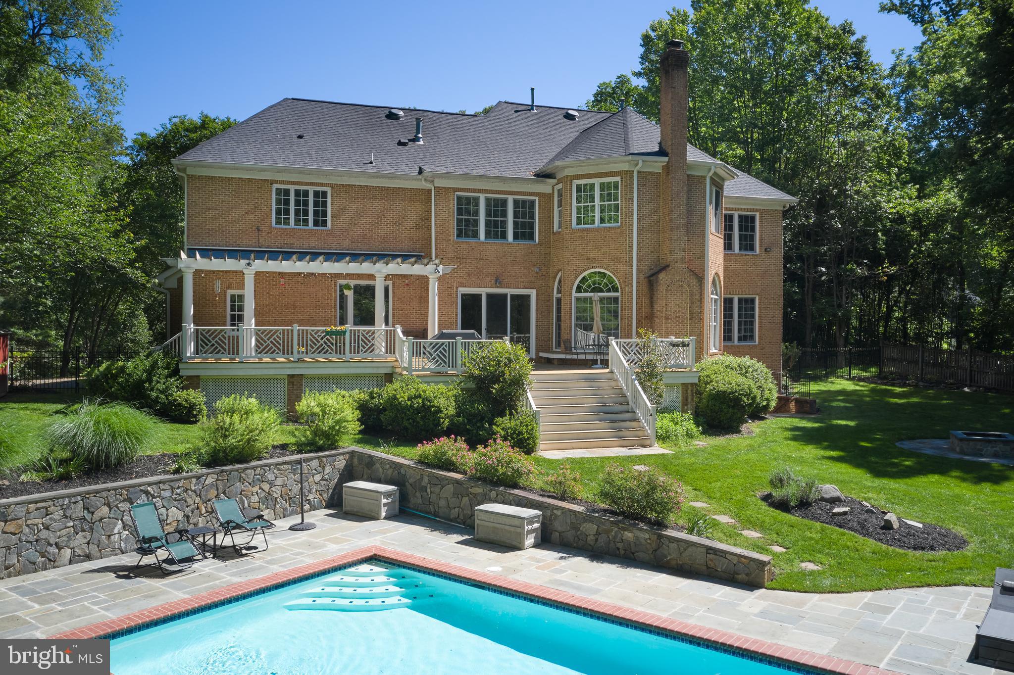 DARNESTOWN OUTSIDE - Residential