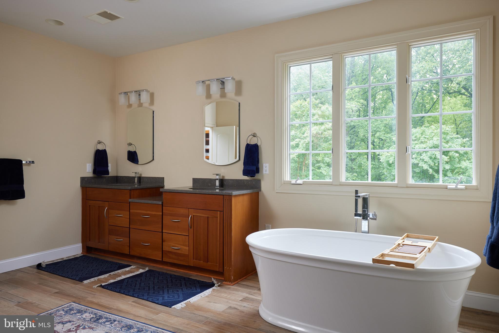 DARNESTOWN OUTSIDE - Residential