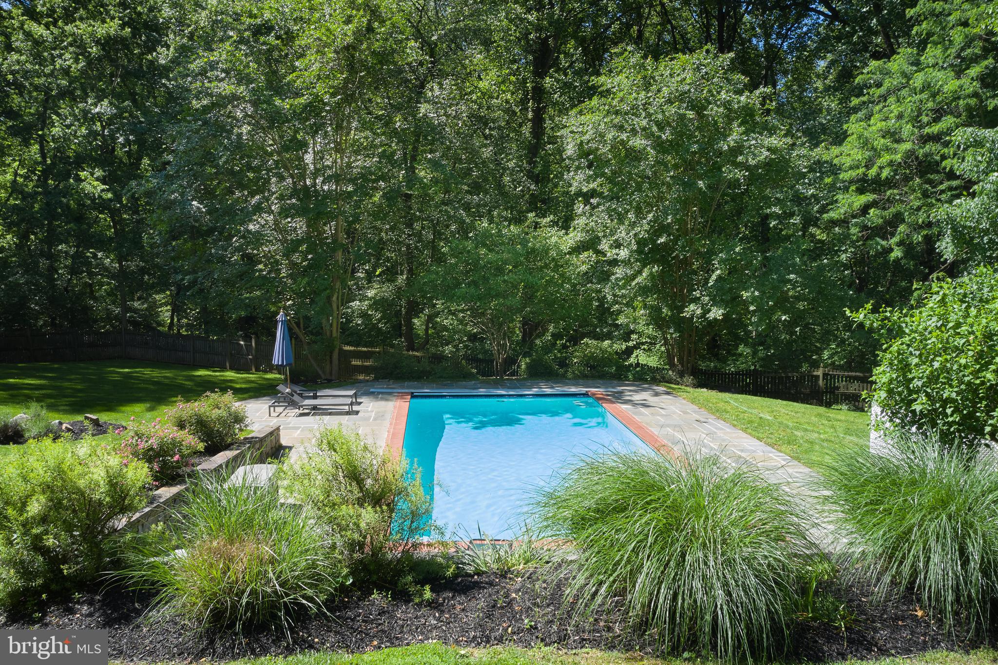 DARNESTOWN OUTSIDE - Residential