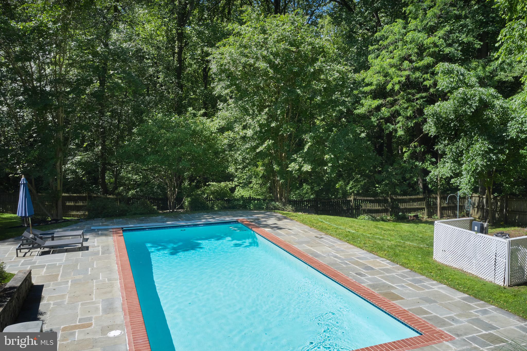 DARNESTOWN OUTSIDE - Residential