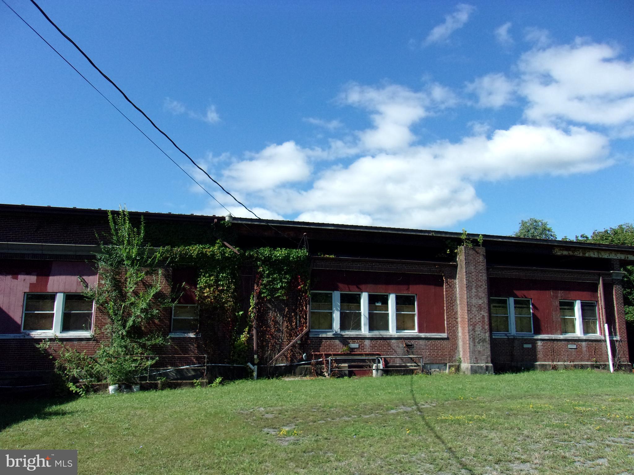 21507 QUEENS POINT ROAD SW