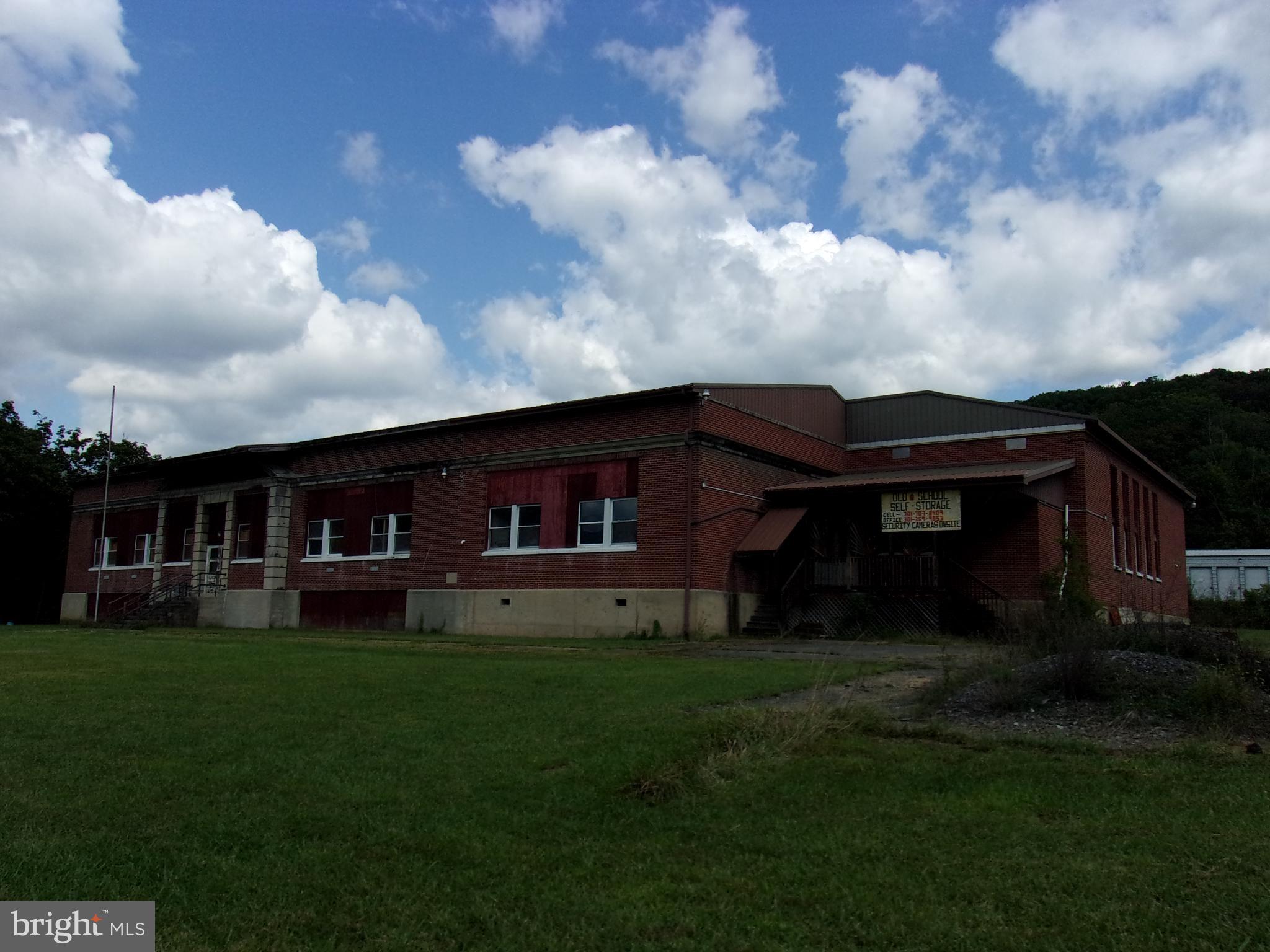 21507 QUEENS POINT ROAD SW