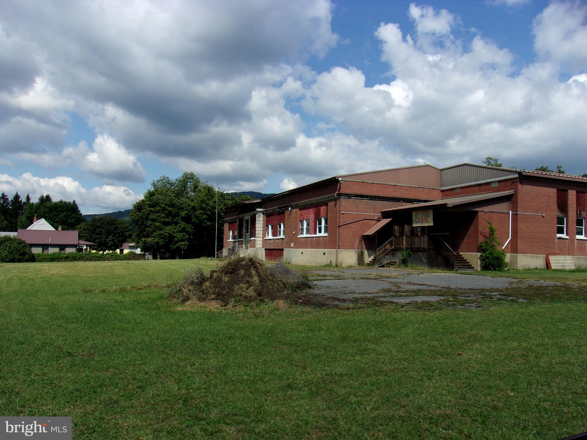 21507 QUEENS POINT ROAD SW