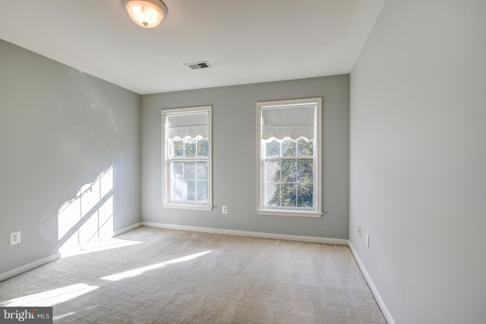 MEADOWS OF MINNIEVILLE - Residential