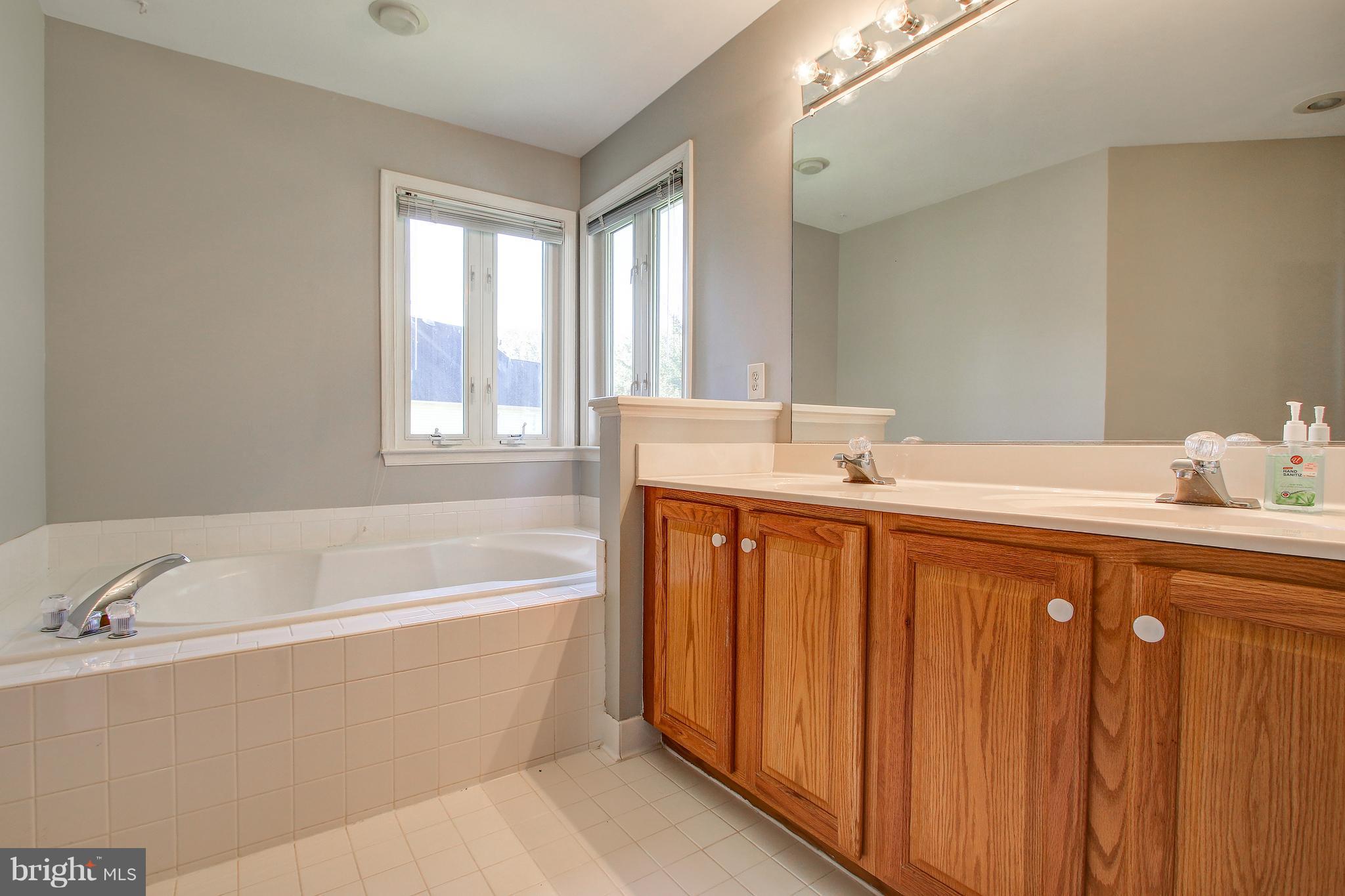 MEADOWS OF MINNIEVILLE - Residential