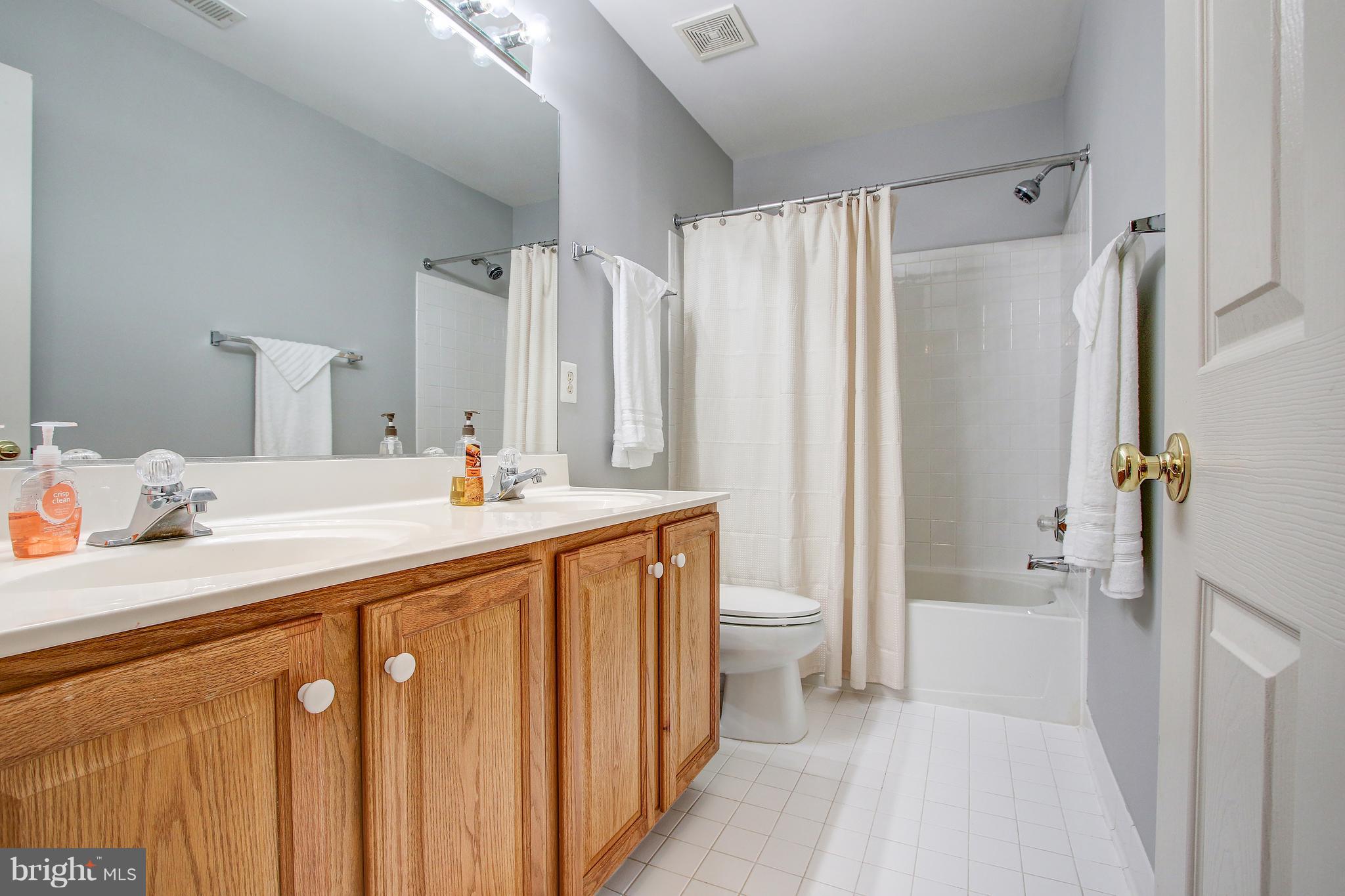 MEADOWS OF MINNIEVILLE - Residential