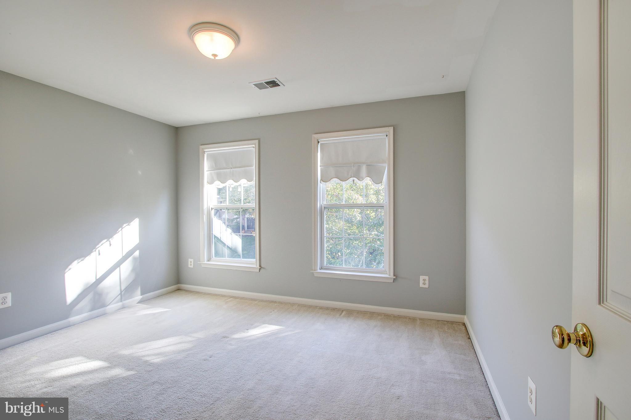 MEADOWS OF MINNIEVILLE - Residential