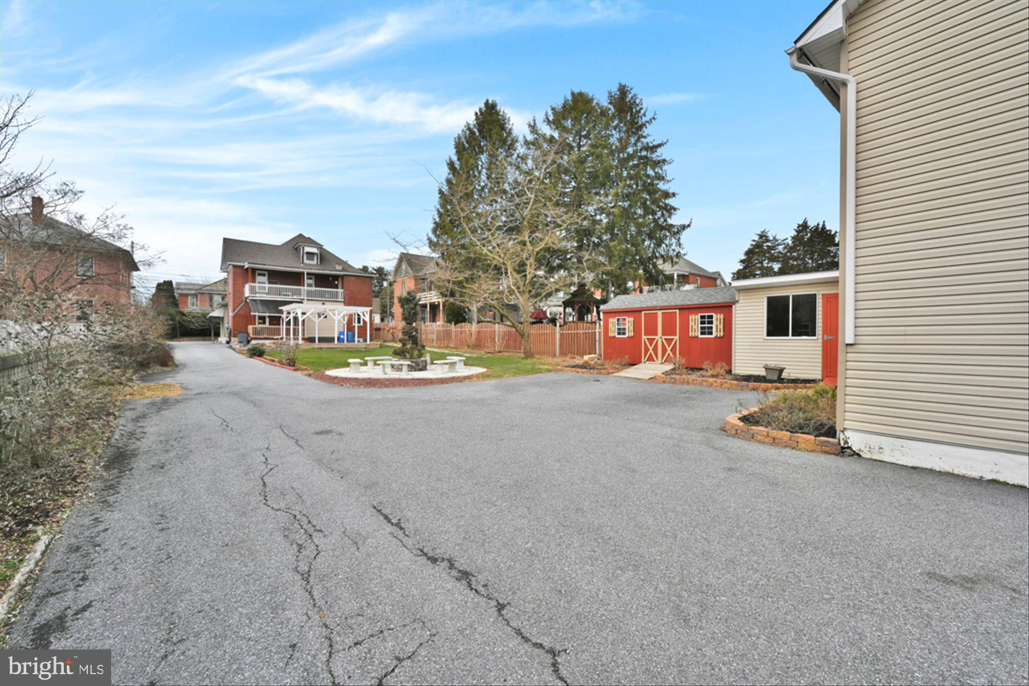 LITITZ BOROUGH - Residential