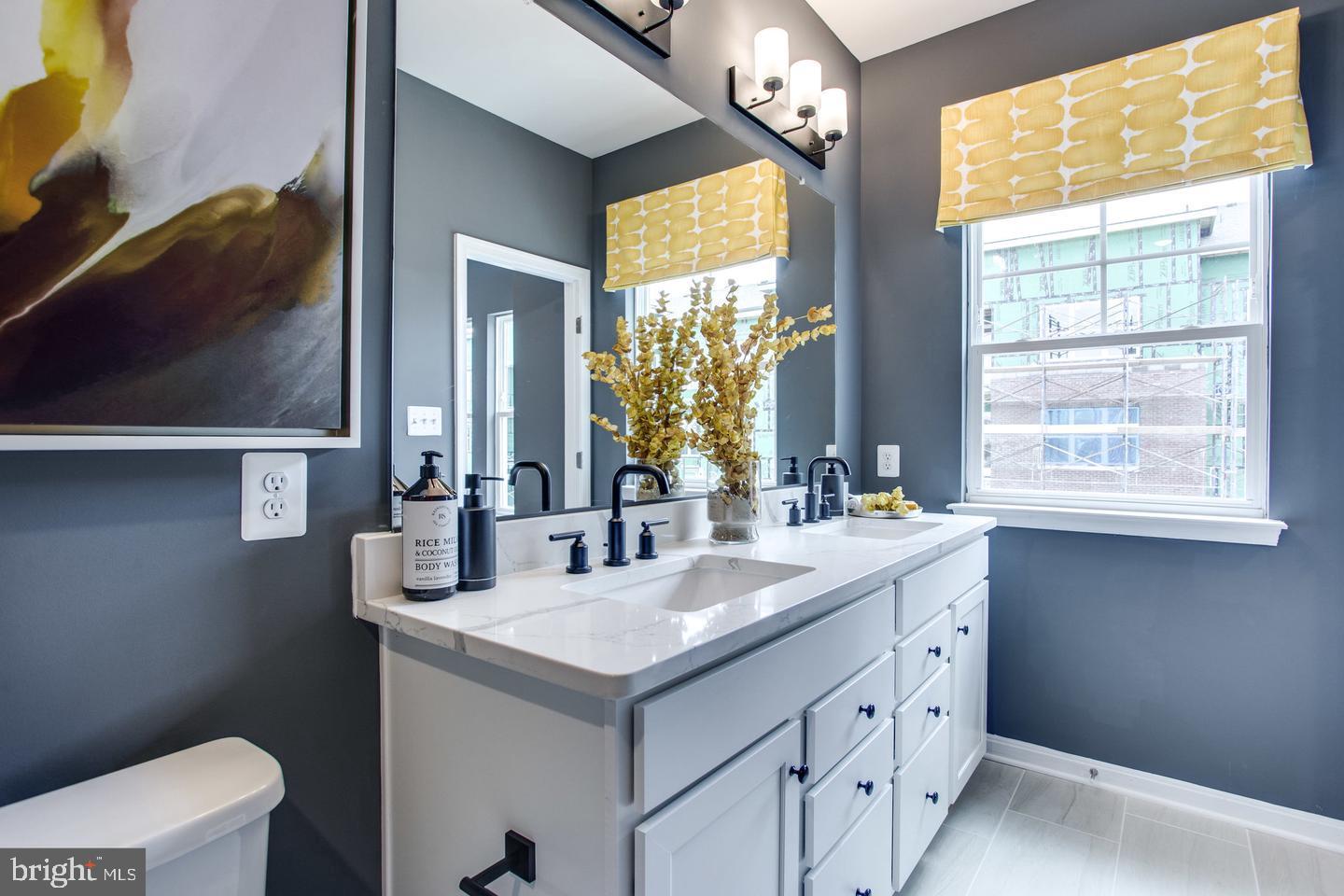 TOWNS AT MARKET COMMONS - Residential Lease