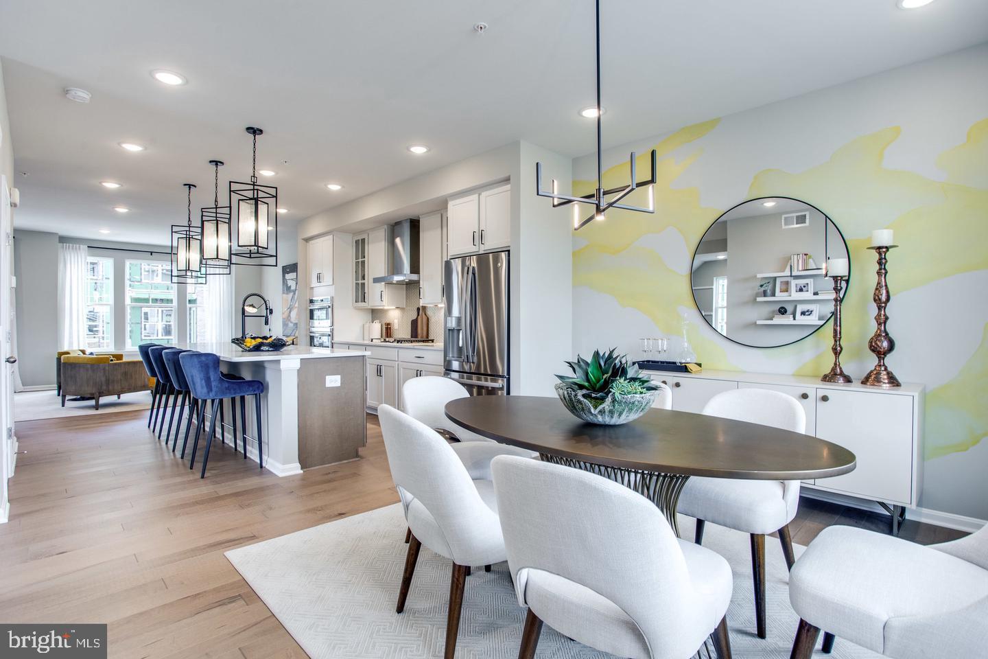 TOWNS AT MARKET COMMONS - Residential Lease