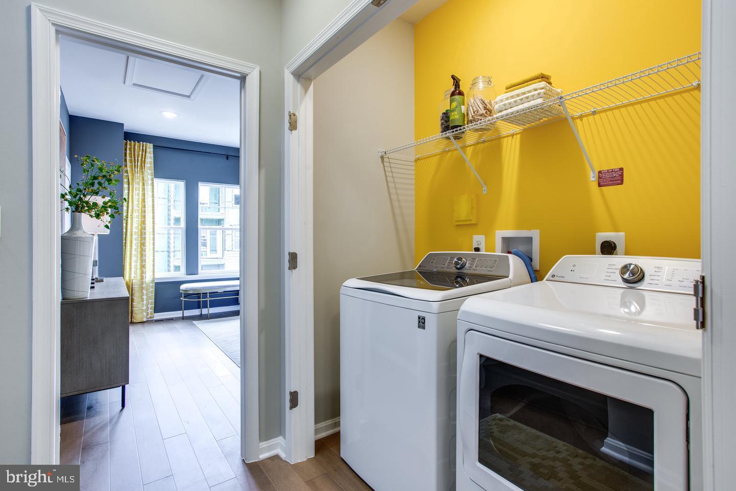 TOWNS AT MARKET COMMONS - Residential Lease