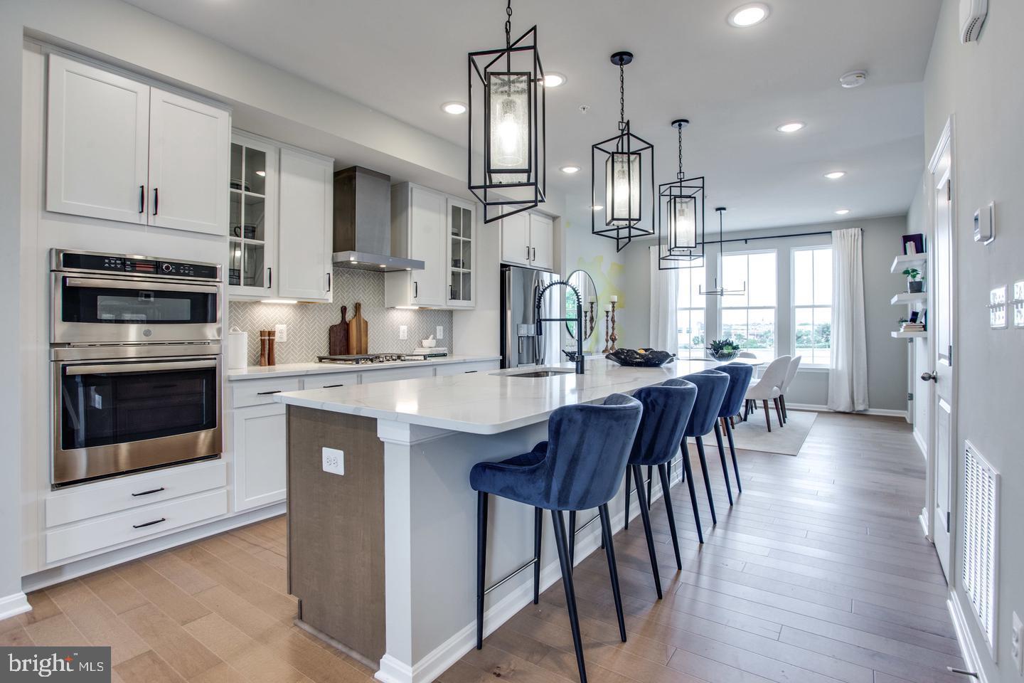 TOWNS AT MARKET COMMONS - Residential Lease