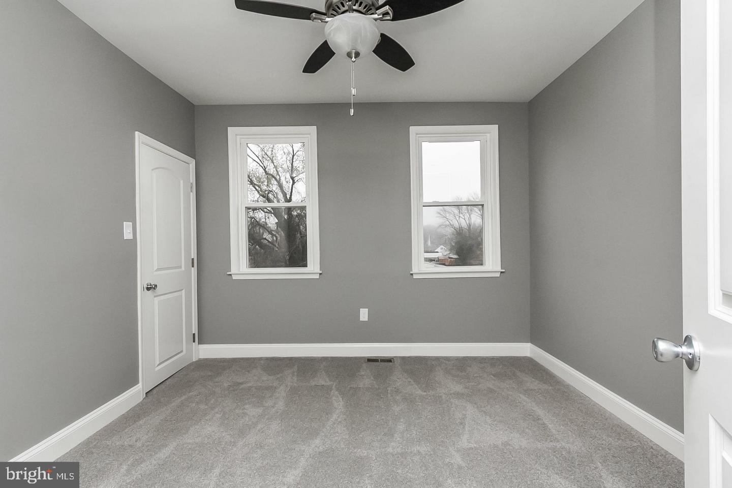 LANDSDOWNE - Residential