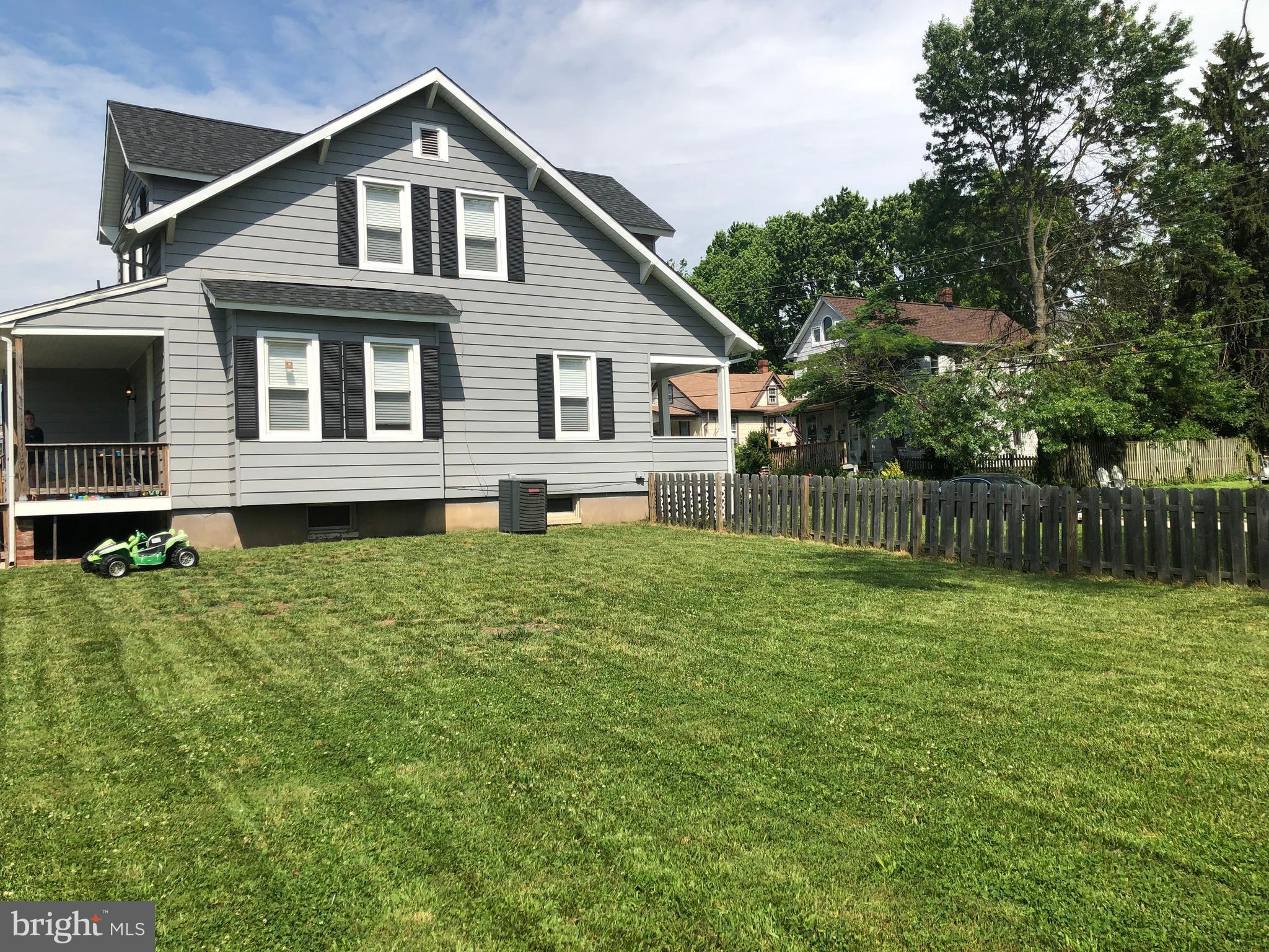 LANDSDOWNE - Residential