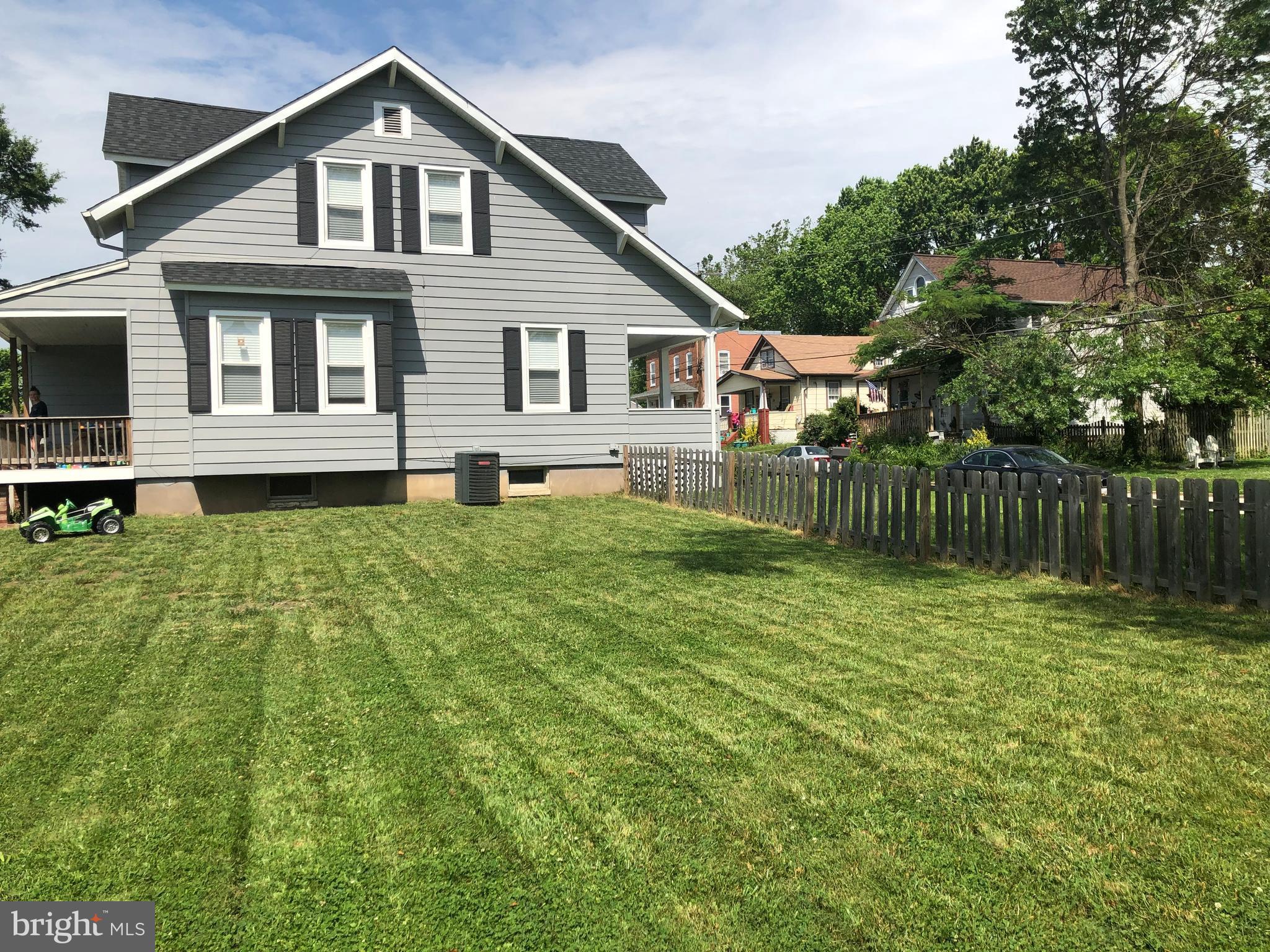 LANDSDOWNE - Residential