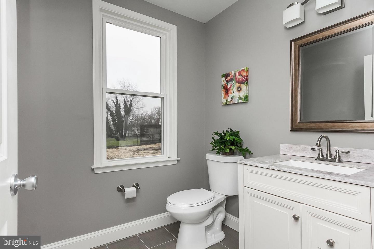 LANDSDOWNE - Residential